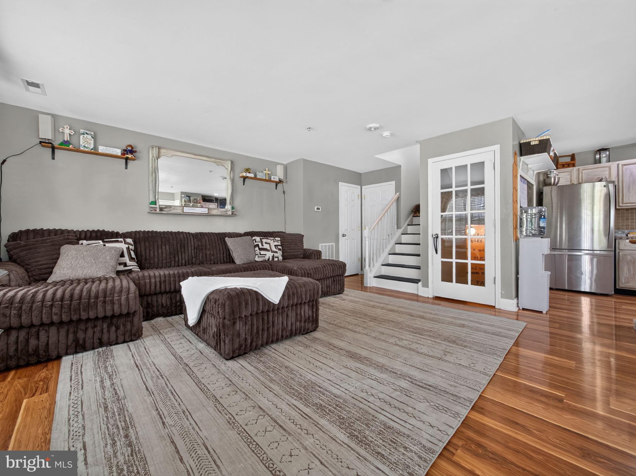 WALNUT BANK FARMS - Residential
