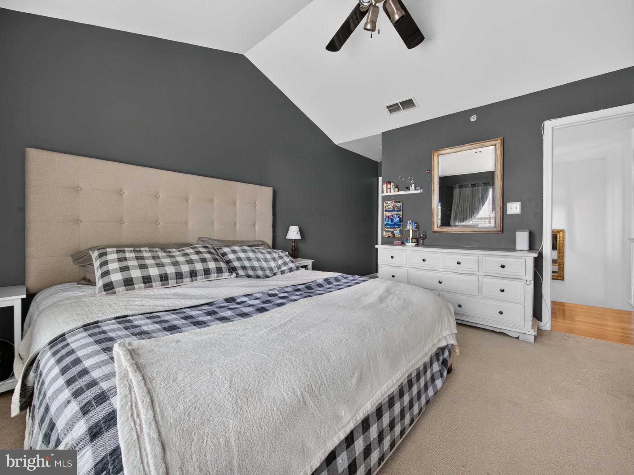 WALNUT BANK FARMS - Residential