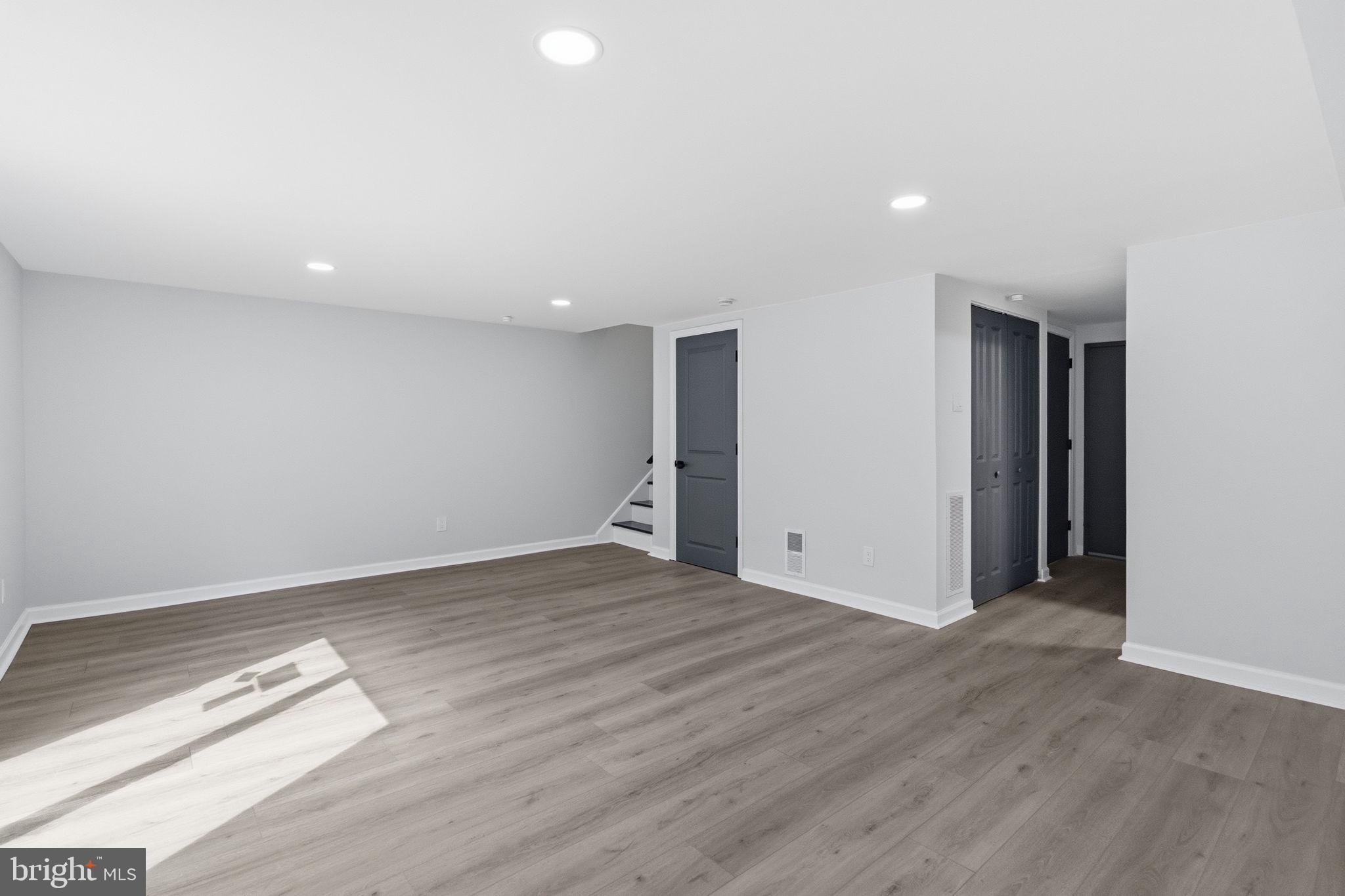MILLBROOK - Residential