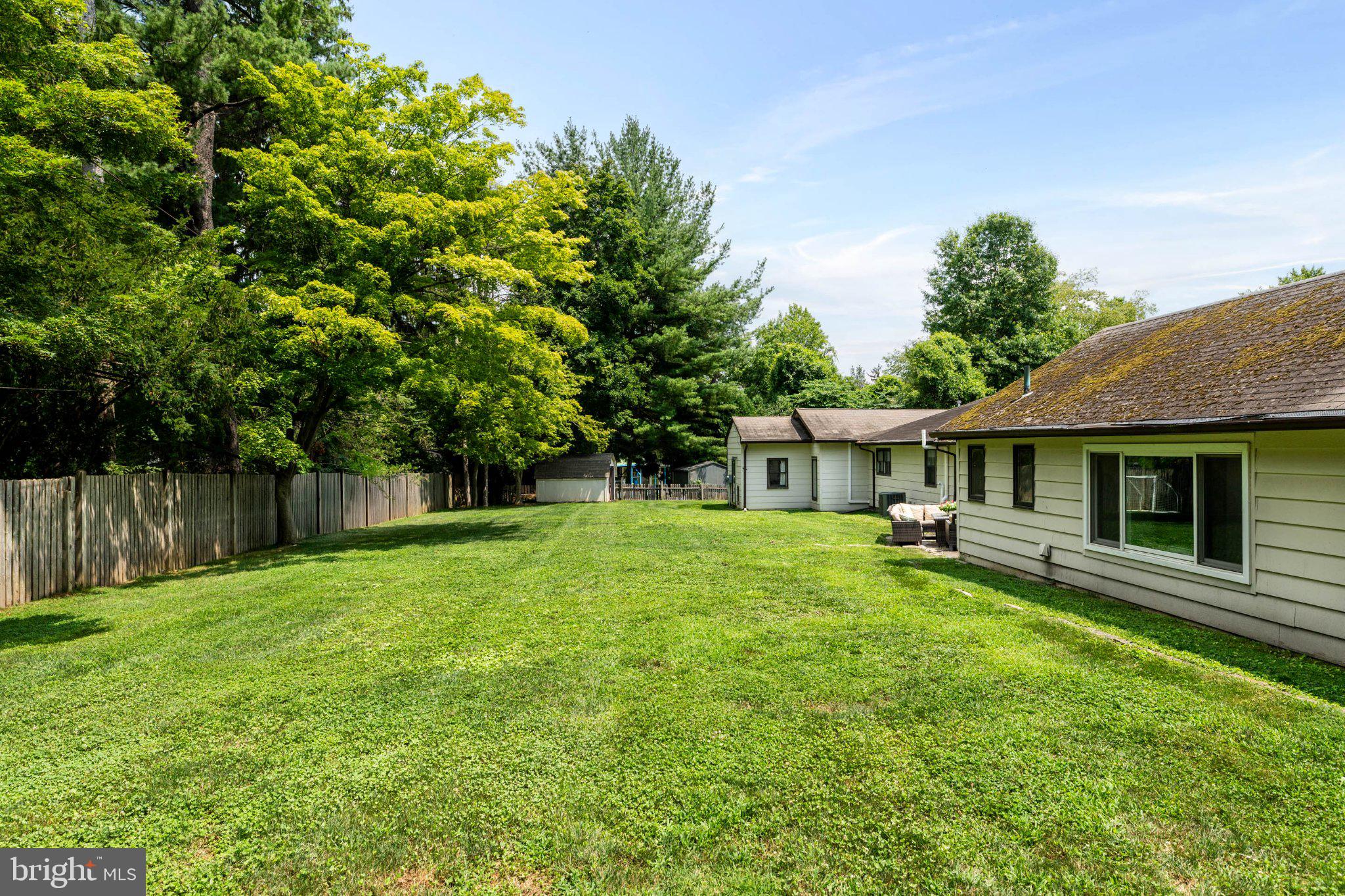 COLONIAL VIL - Residential