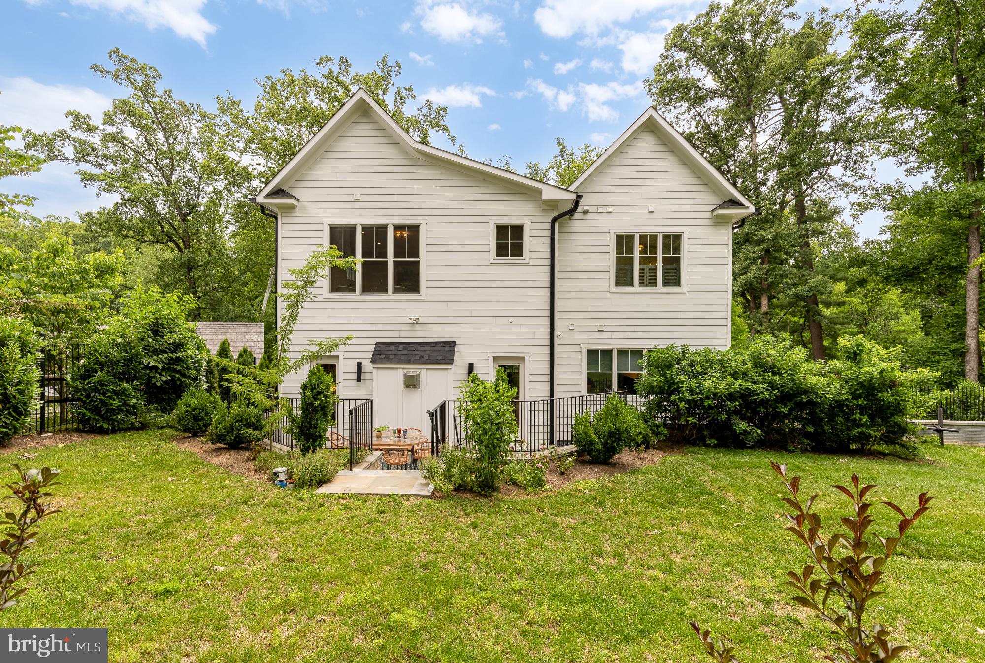 SLIGO PARK HILLS - Residential