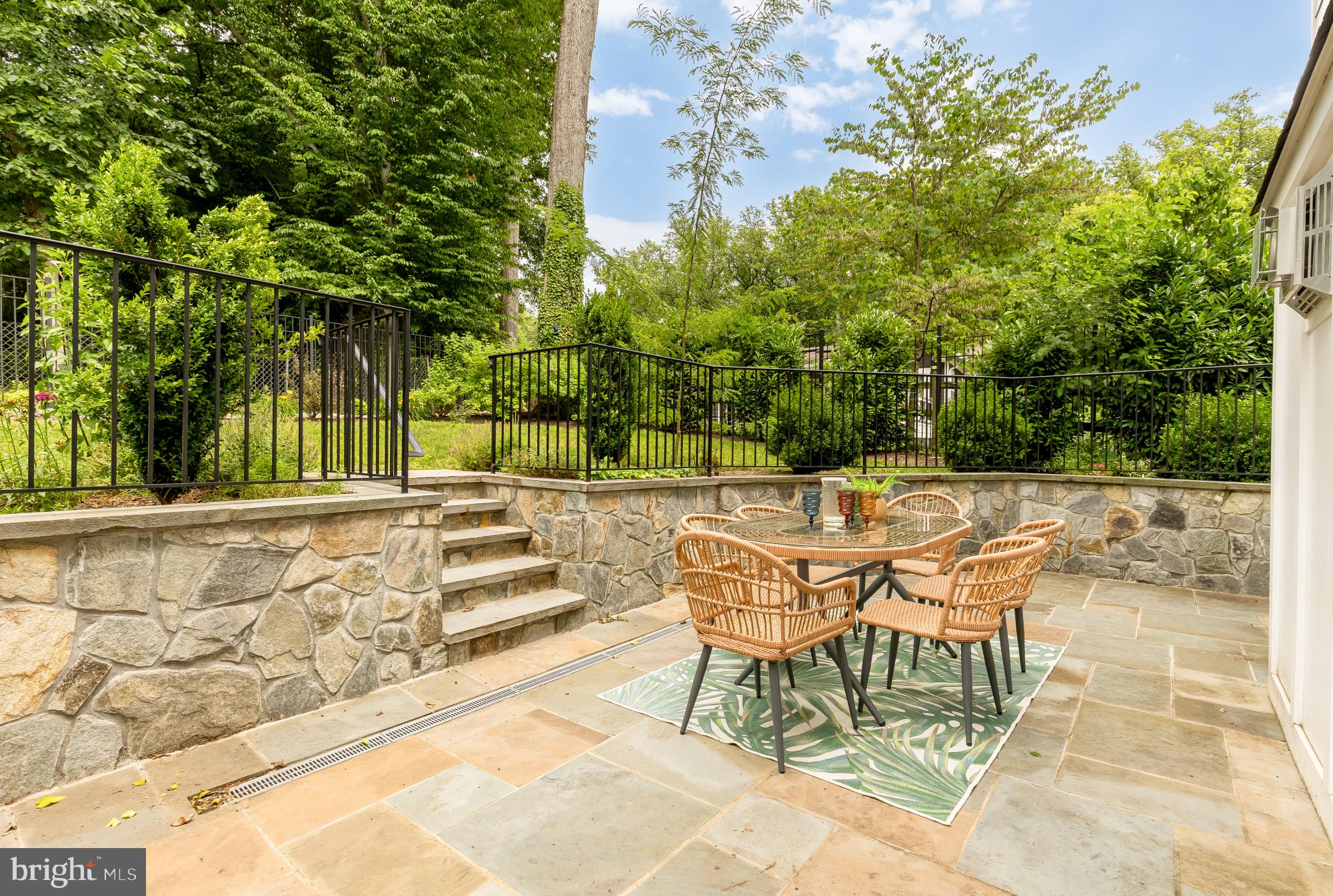SLIGO PARK HILLS - Residential