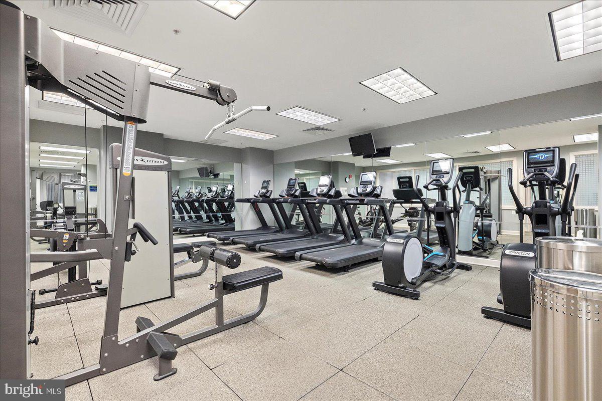 ANNAPOLIS TOWNE CENTRE - Residential Lease