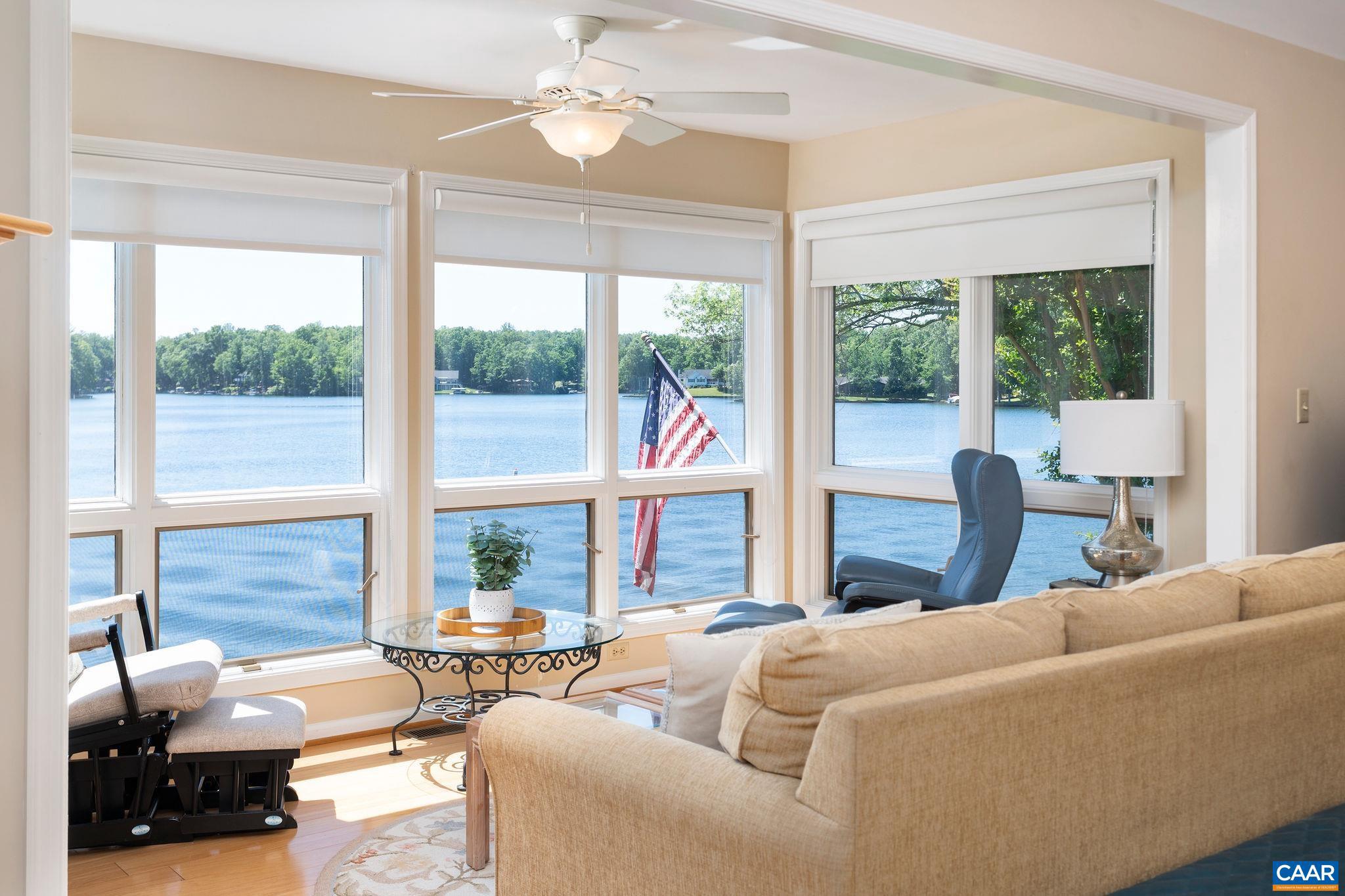 LAKE MONTICELLO - Residential