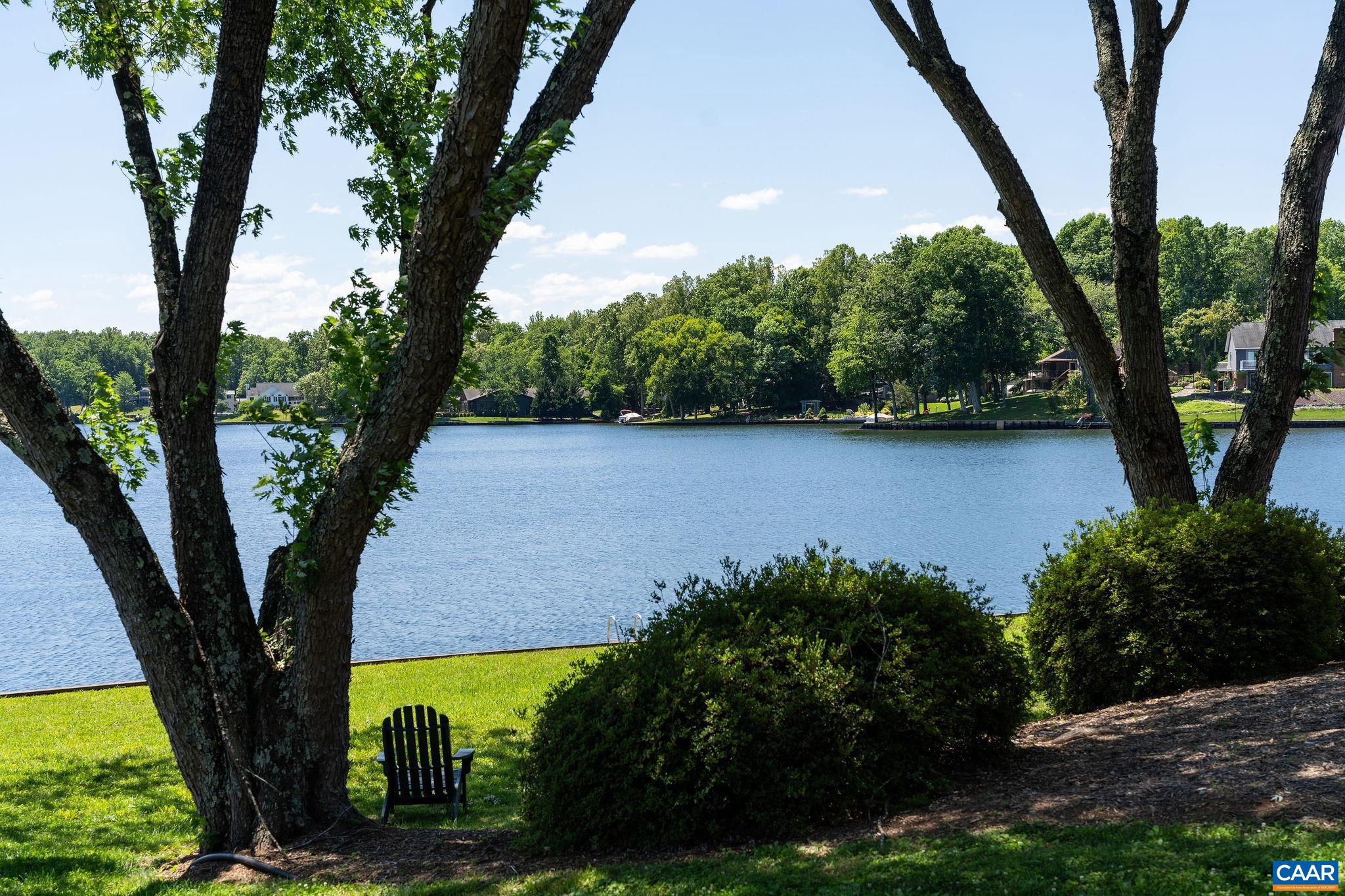 LAKE MONTICELLO - Residential