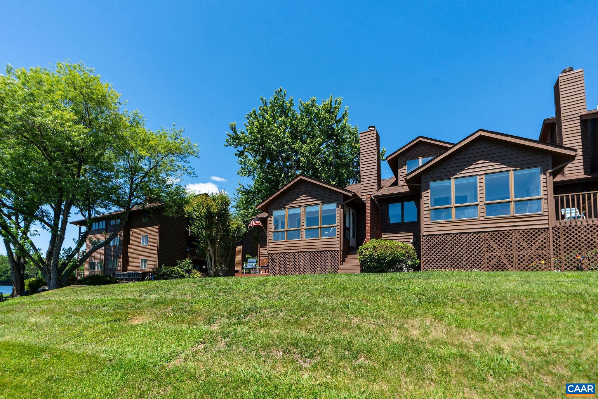LAKE MONTICELLO - Residential
