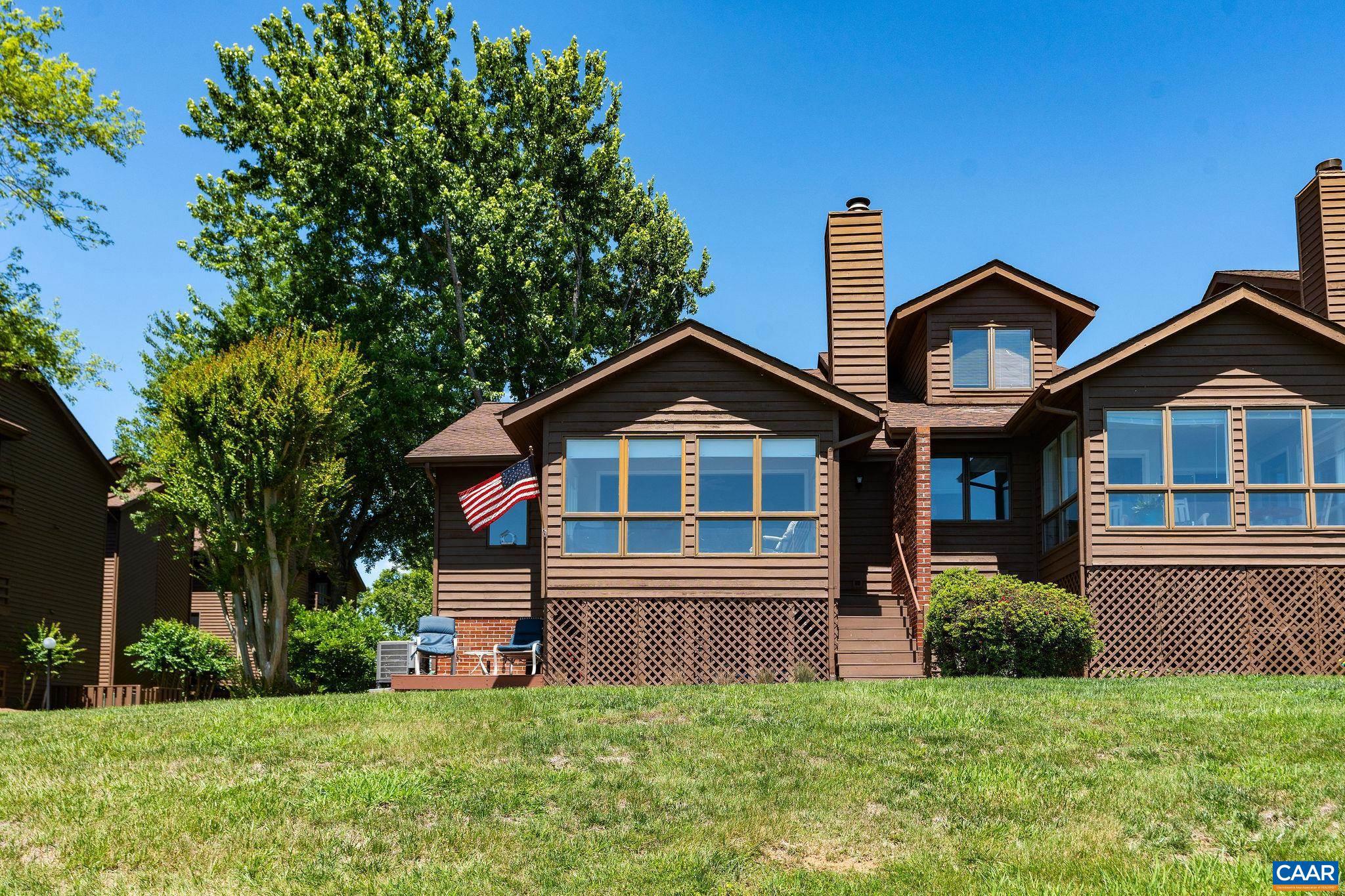 LAKE MONTICELLO - Residential
