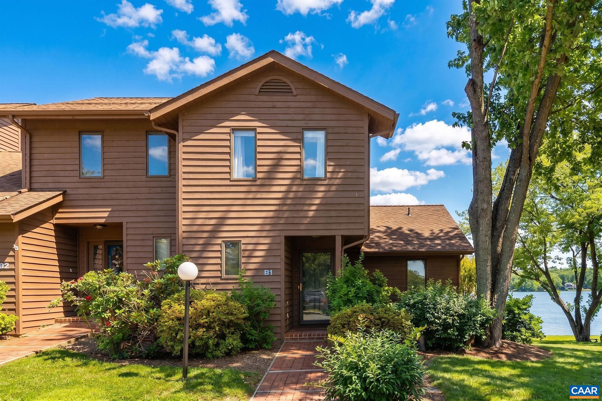 LAKE MONTICELLO - Residential