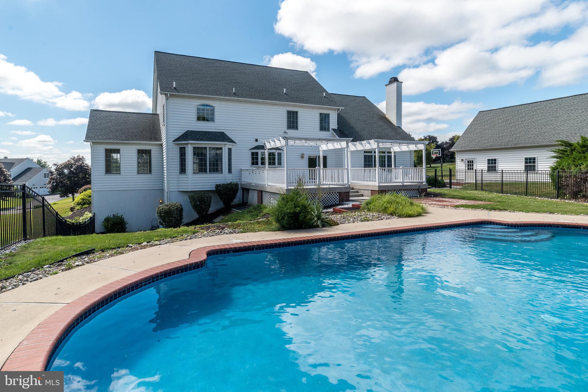 SALFORD RIDGE - Residential