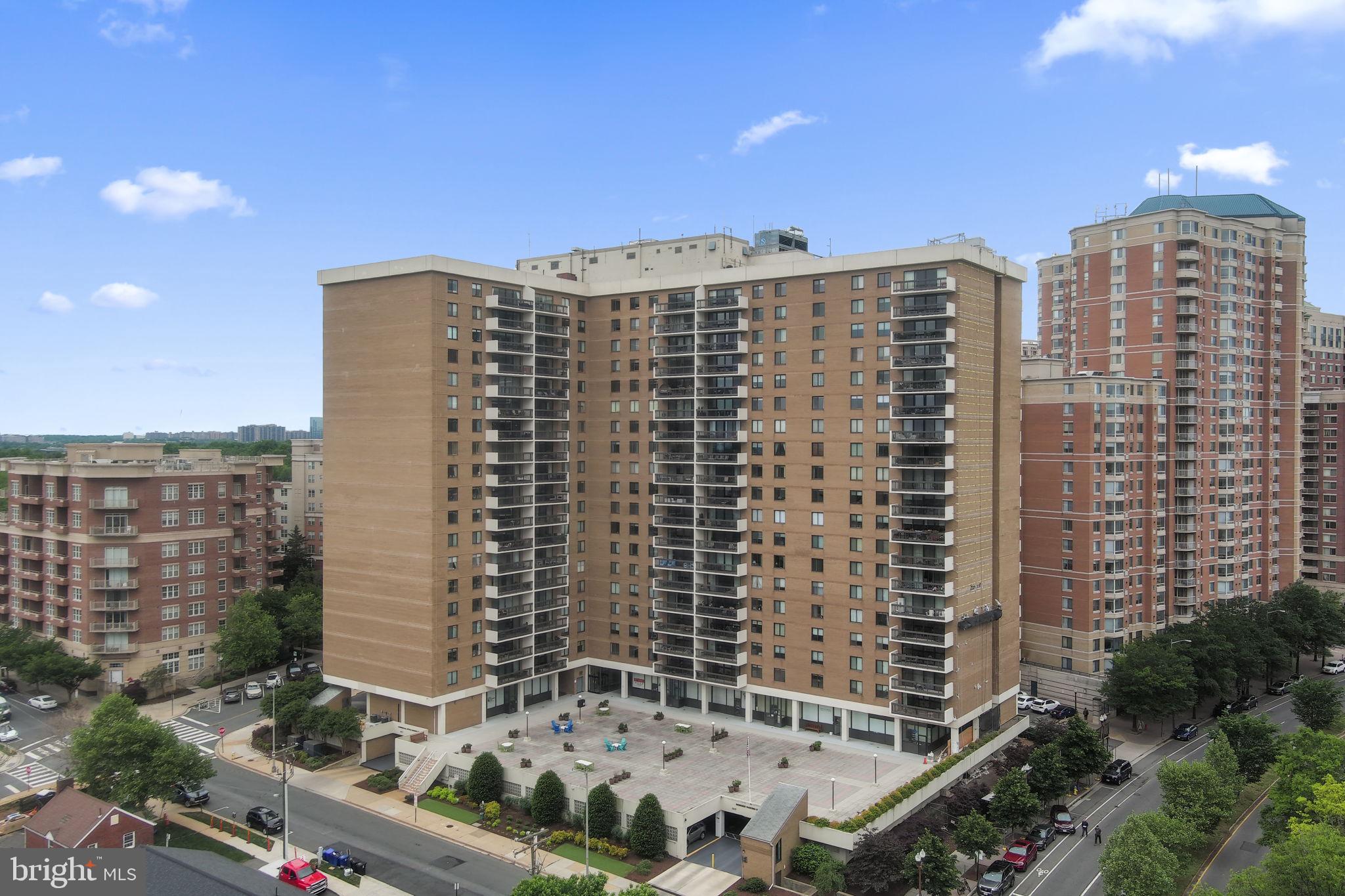 TOWER VILLAS - Residential