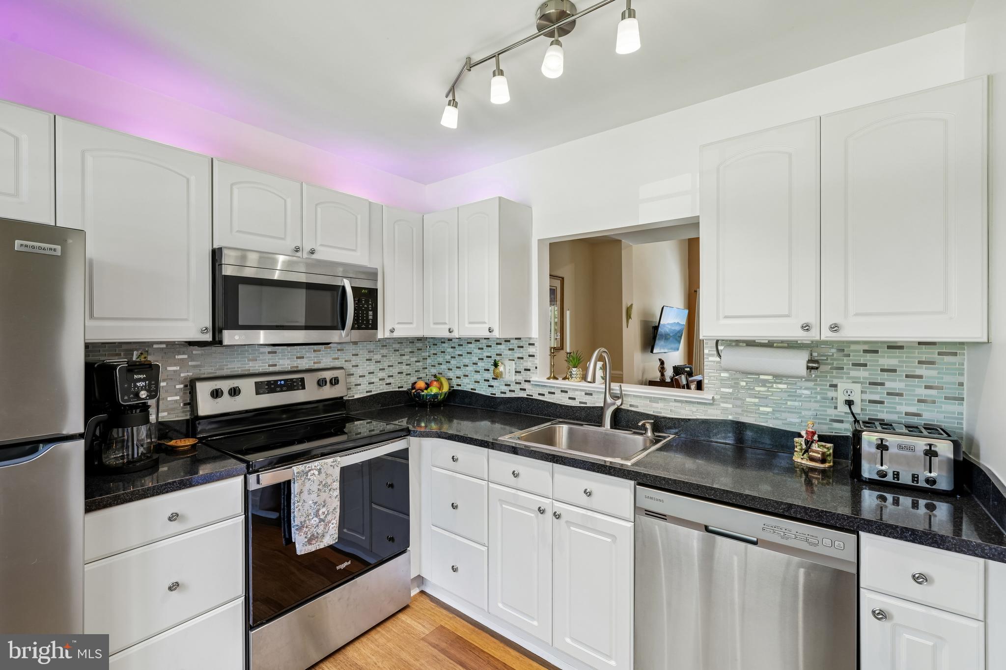 CHURCHILL TOWN SECTOR - Residential