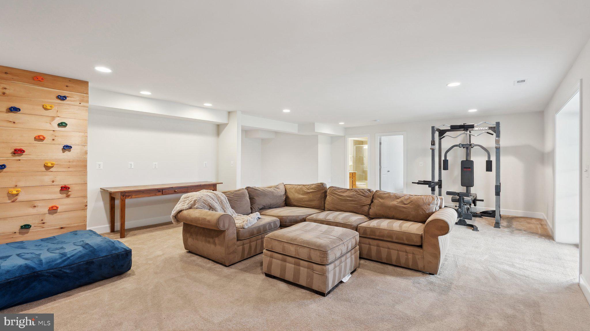 EMBREY MILL - Residential