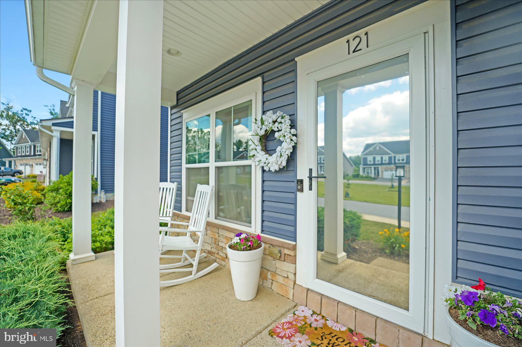 KINGSTON VILLAGE - Residential