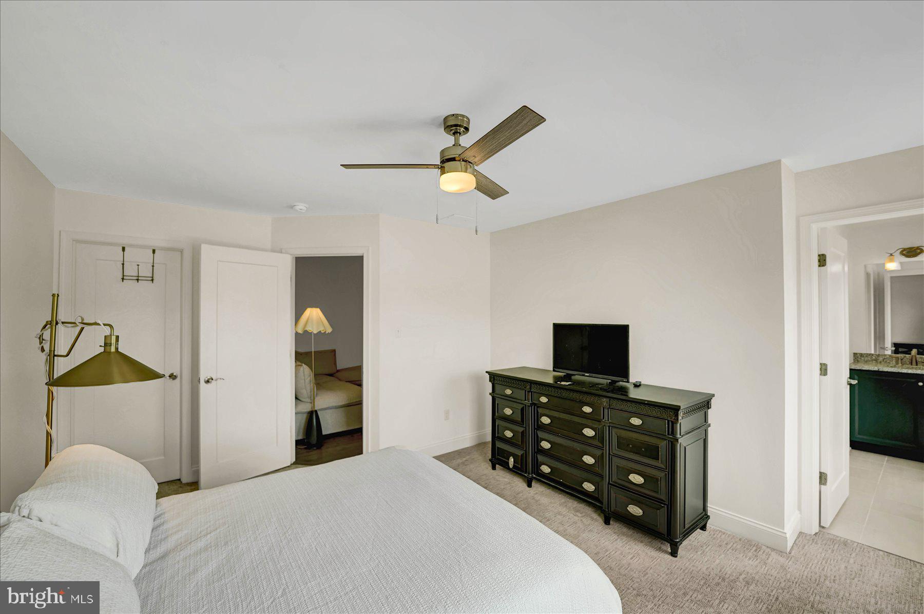 KINGSTON VILLAGE - Residential