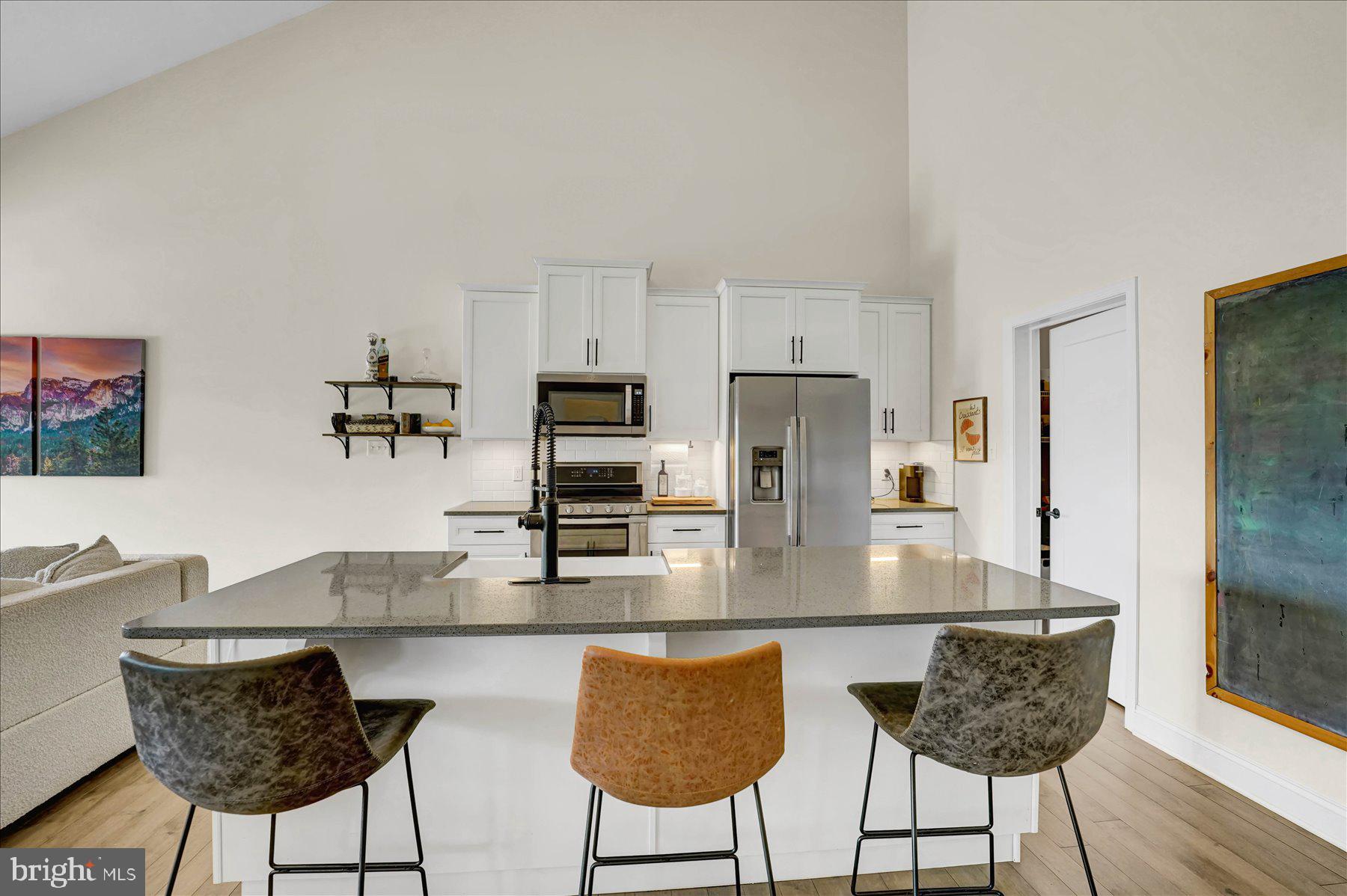 KINGSTON VILLAGE - Residential