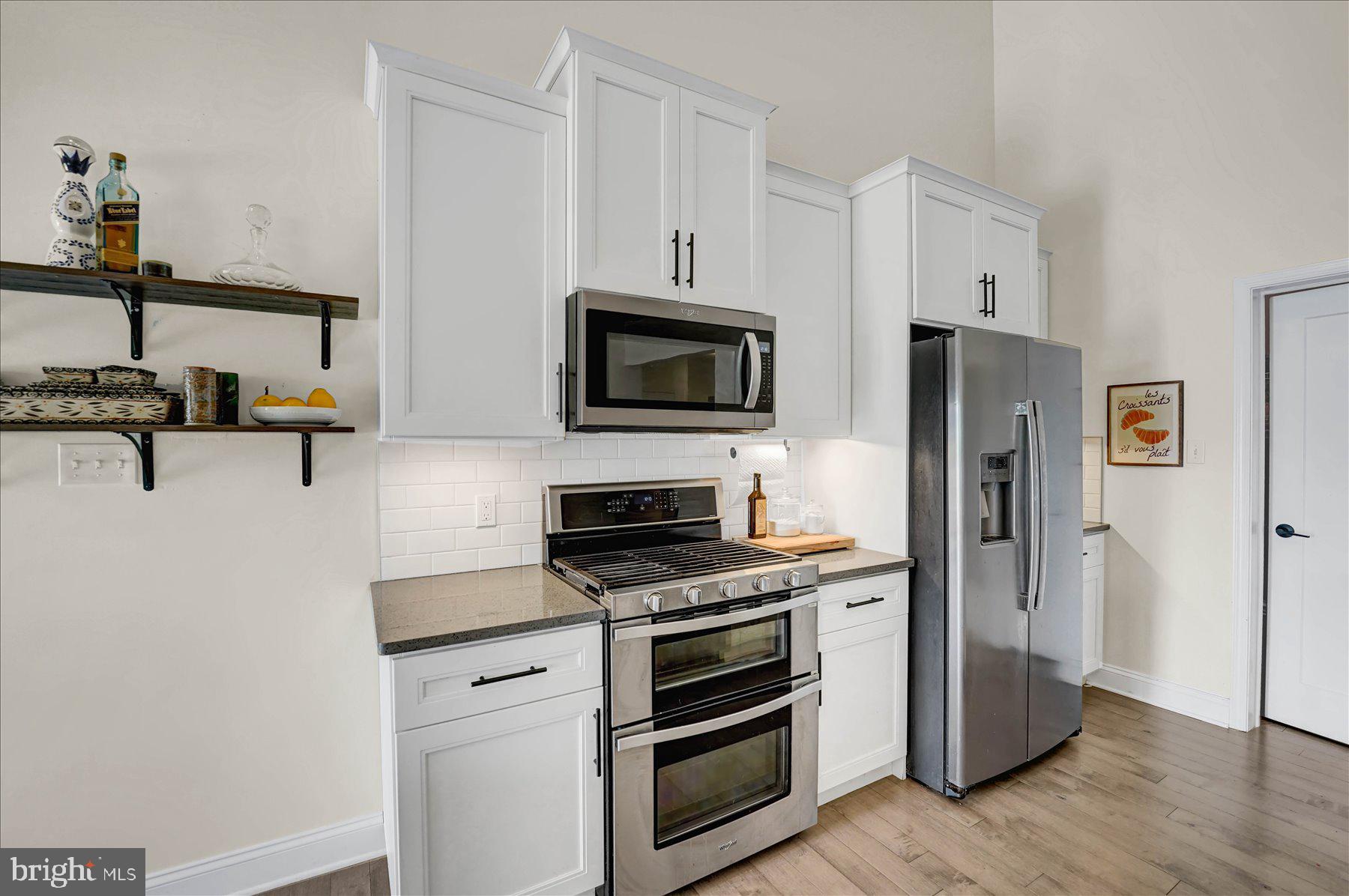 KINGSTON VILLAGE - Residential