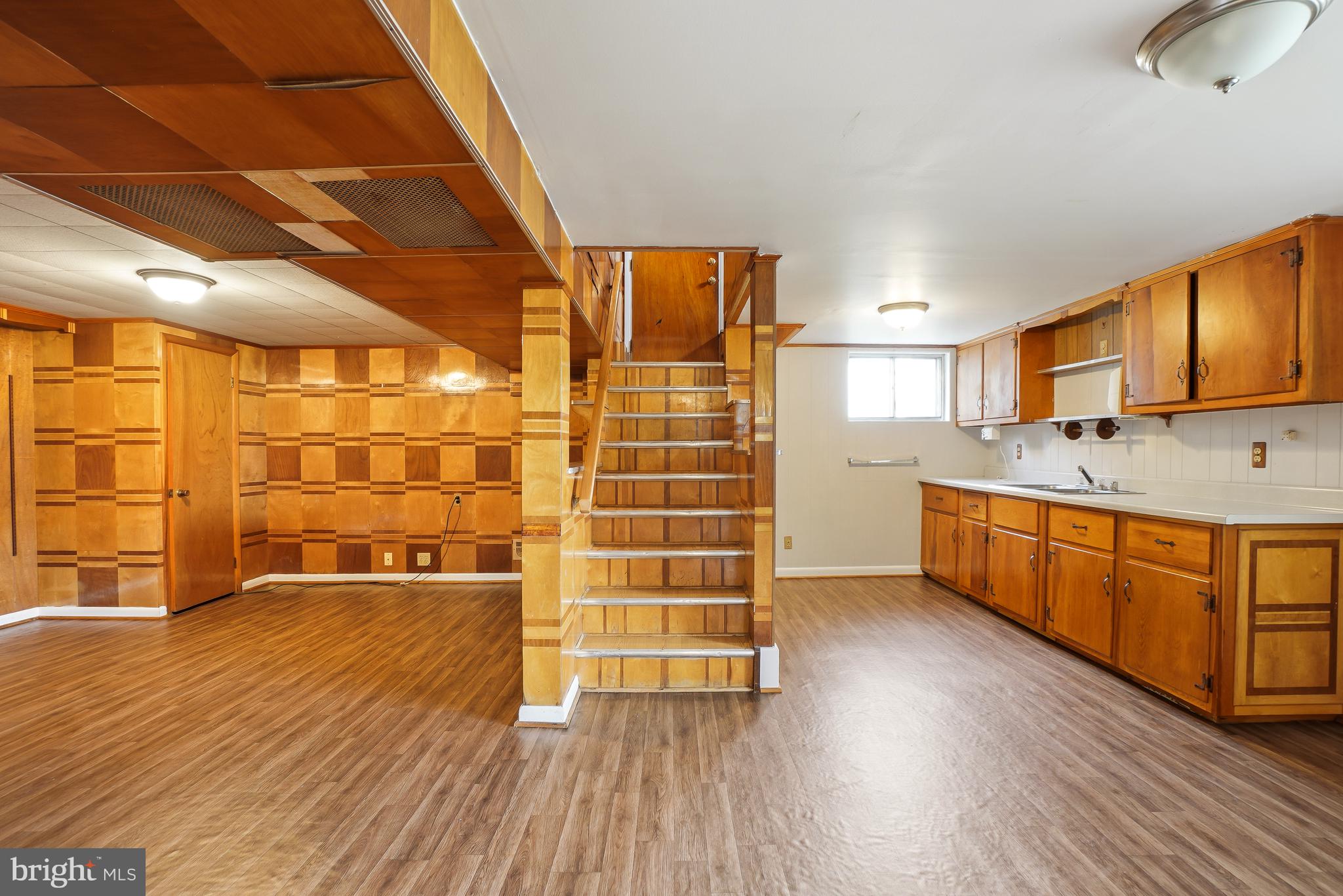 HAMILTON HILLS - Residential