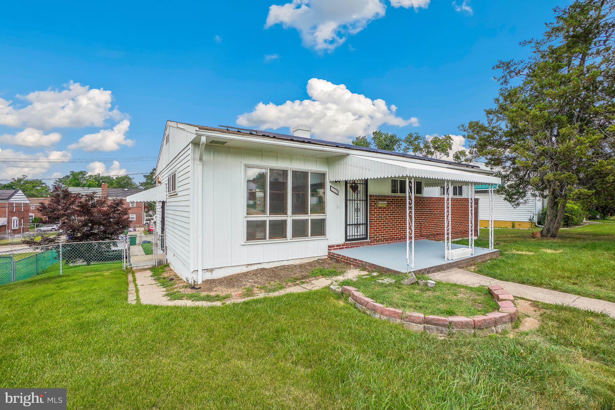 HAMILTON HILLS - Residential