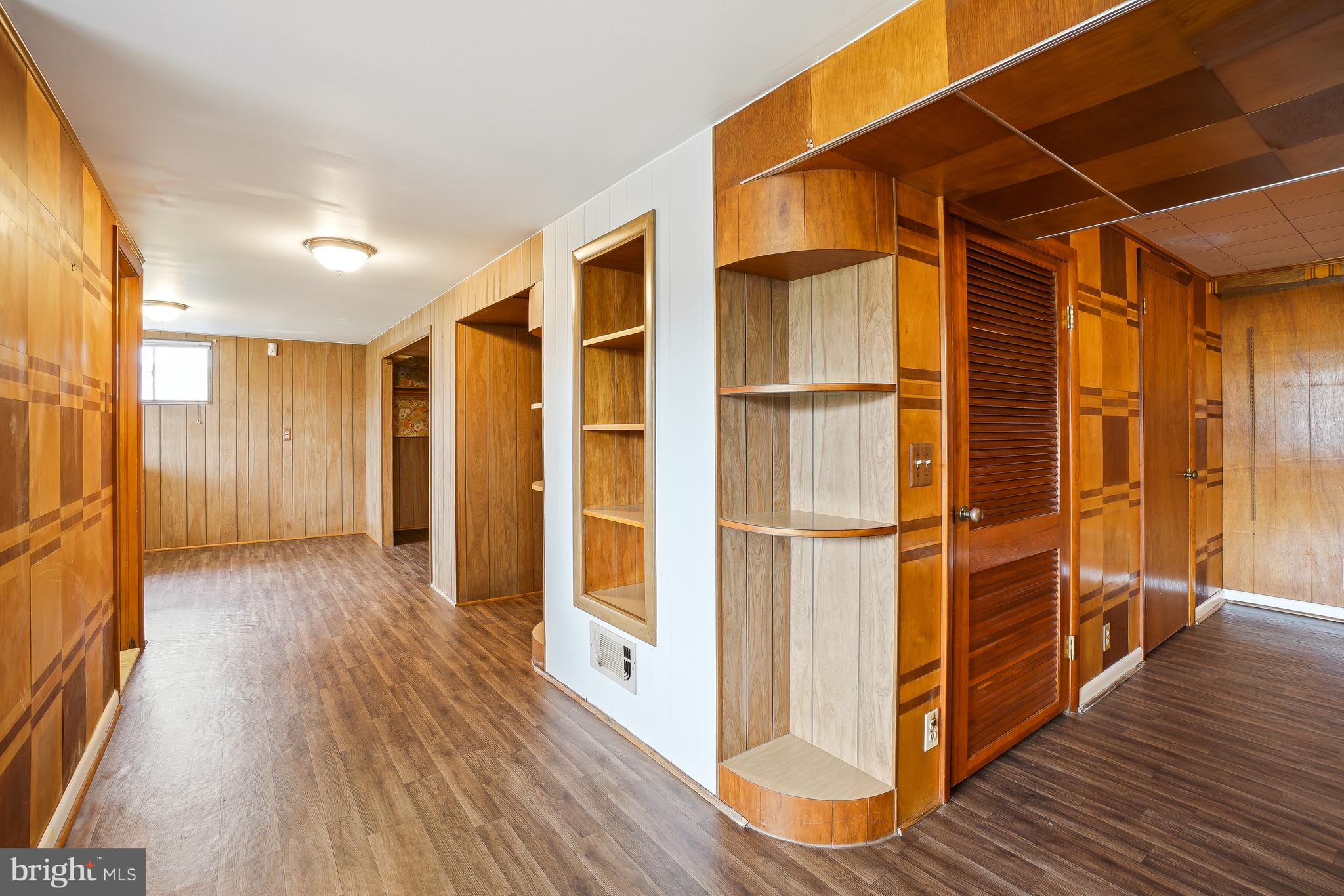 HAMILTON HILLS - Residential