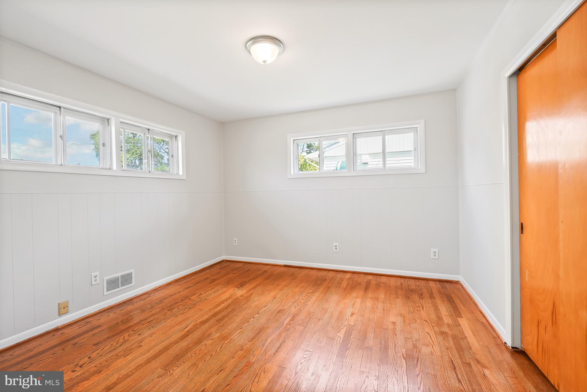 HAMILTON HILLS - Residential