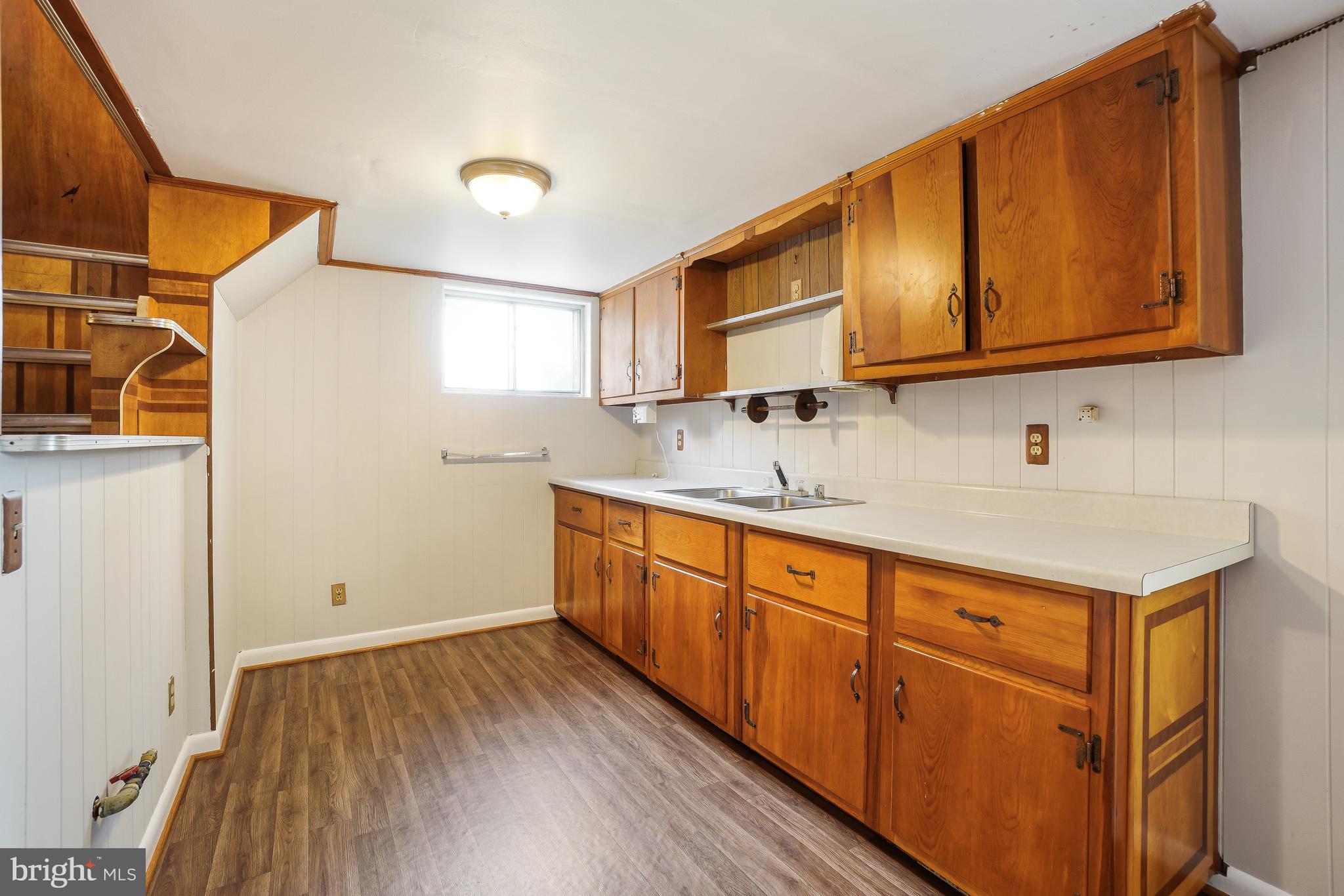 HAMILTON HILLS - Residential
