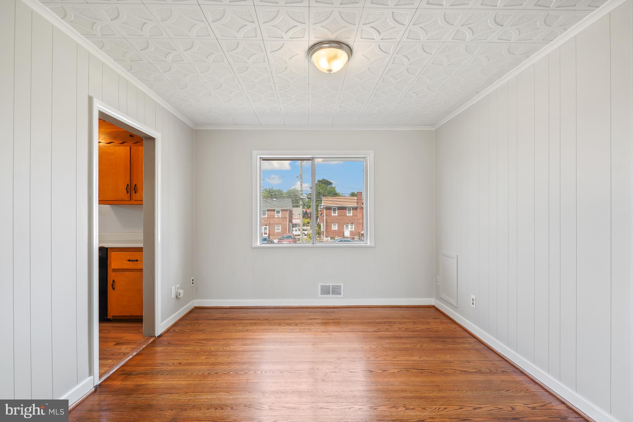 HAMILTON HILLS - Residential