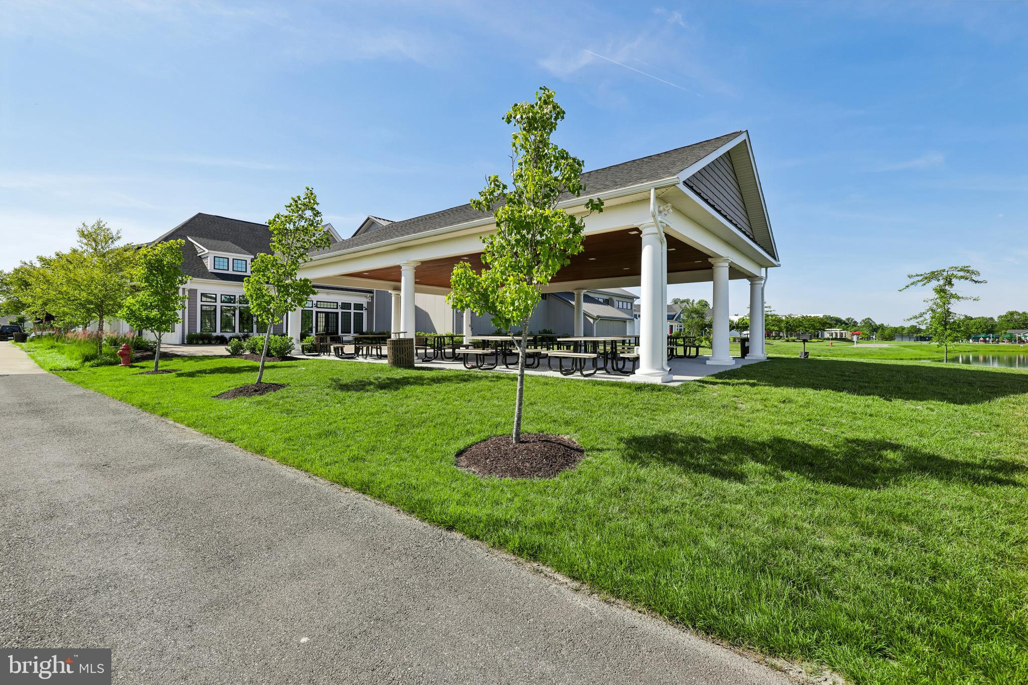 TWO RIVERS - Residential