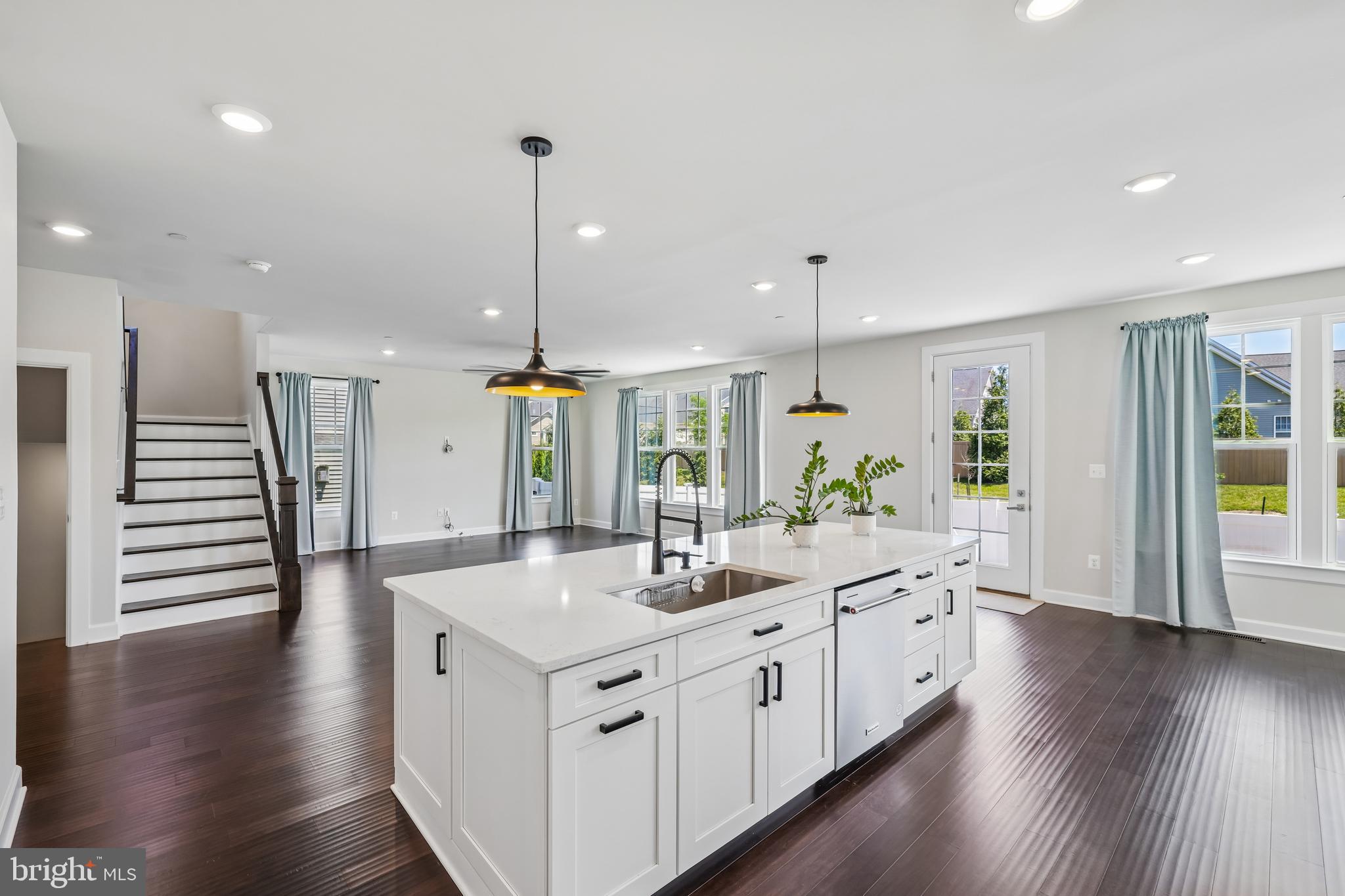 TWO RIVERS - Residential