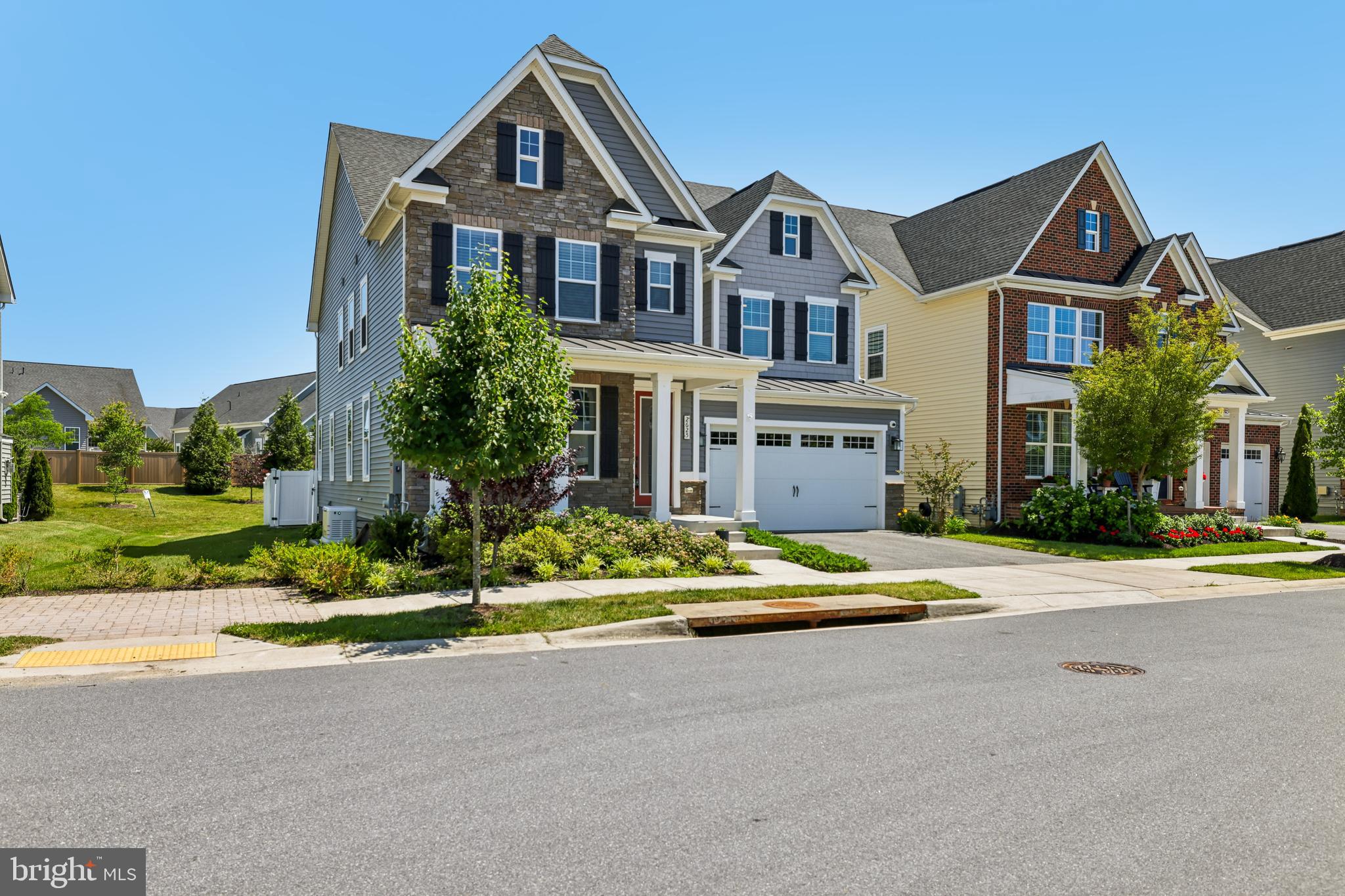 TWO RIVERS - Residential
