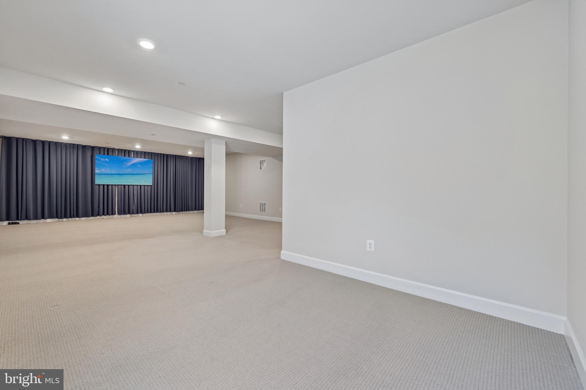 TWO RIVERS - Residential