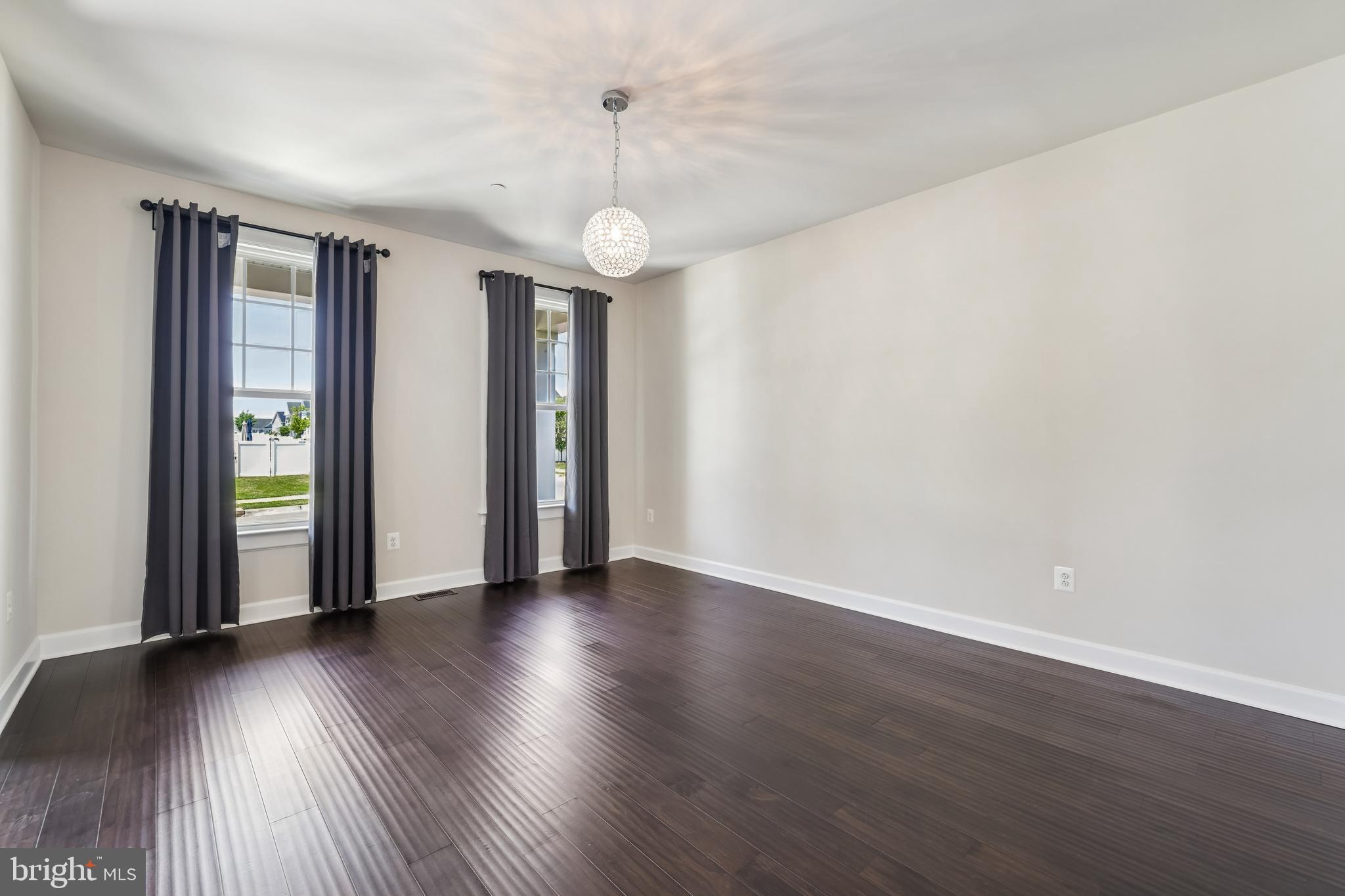 TWO RIVERS - Residential