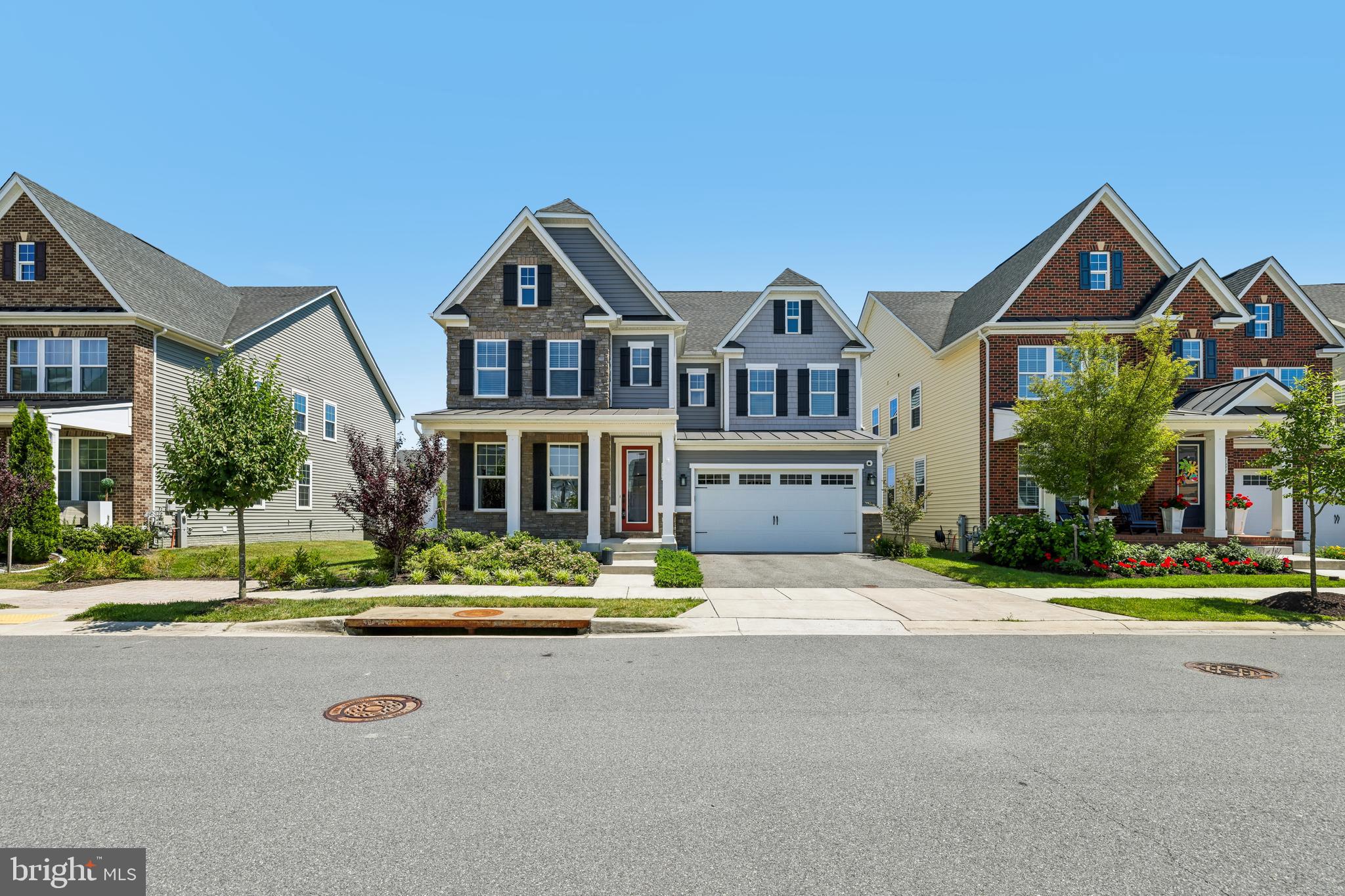 TWO RIVERS - Residential
