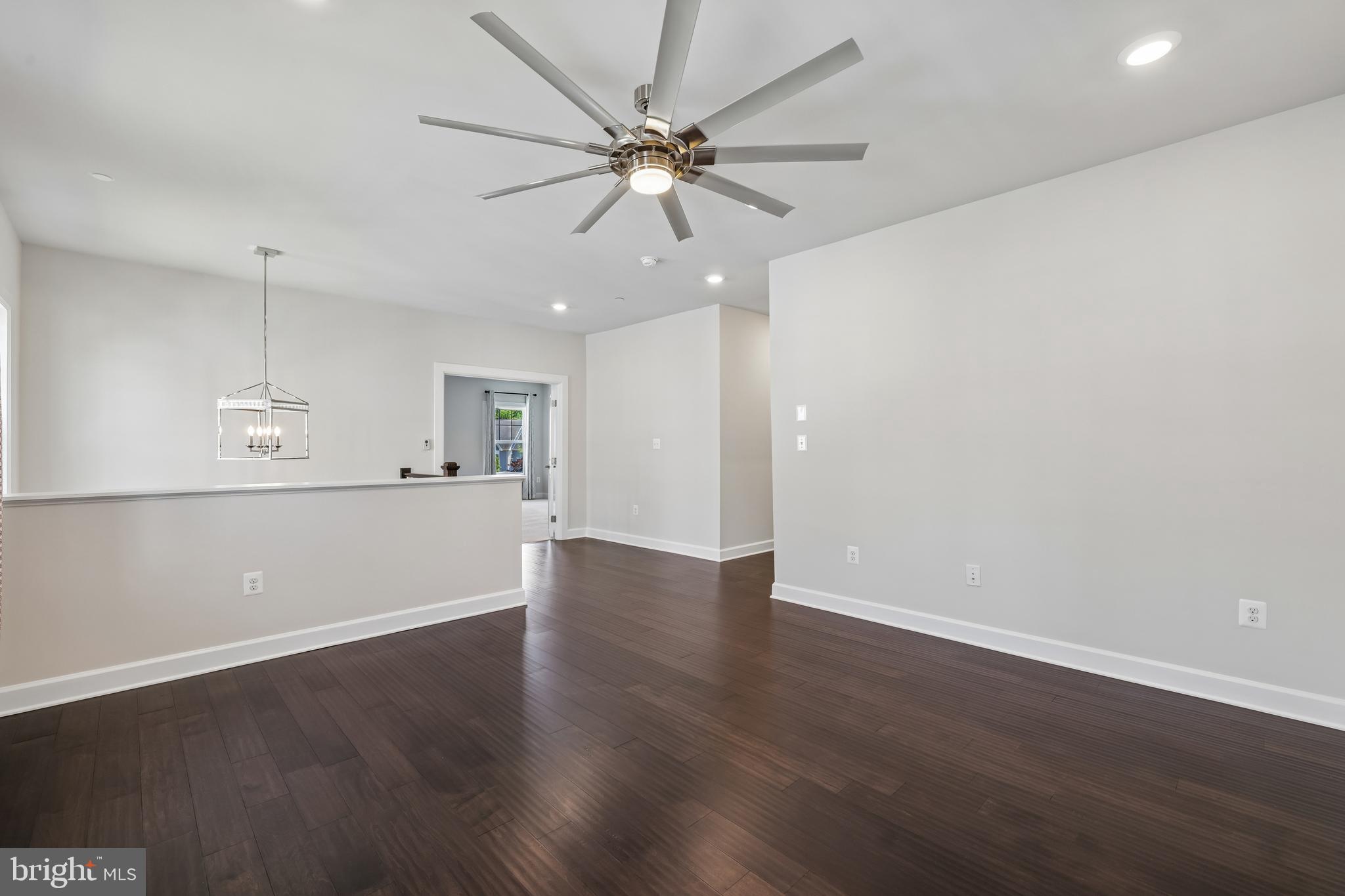 TWO RIVERS - Residential