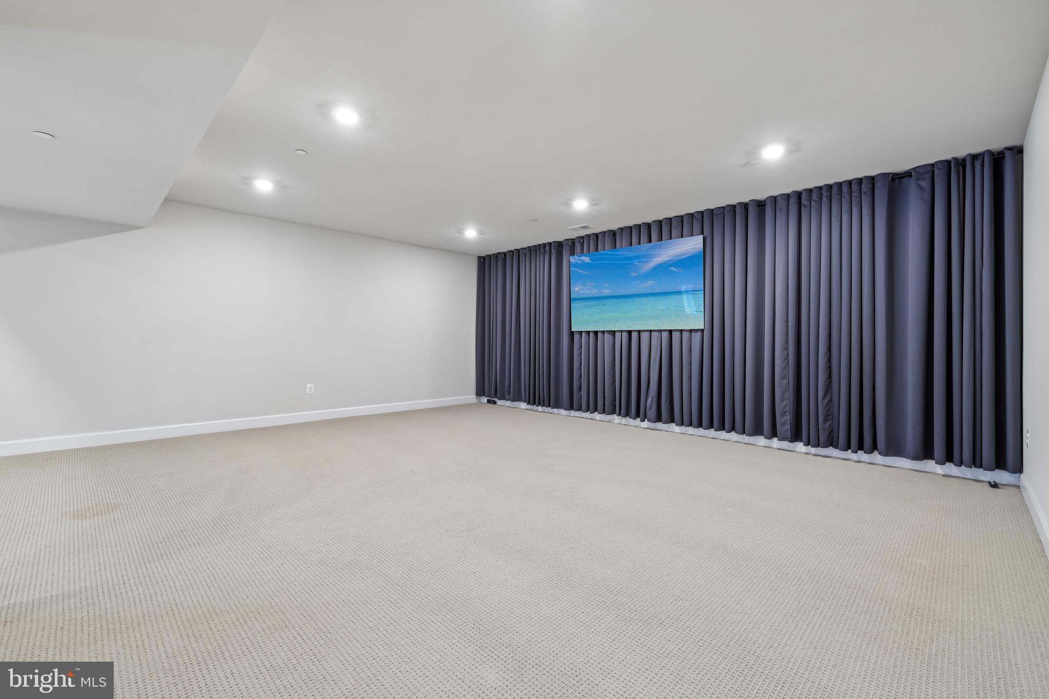 TWO RIVERS - Residential