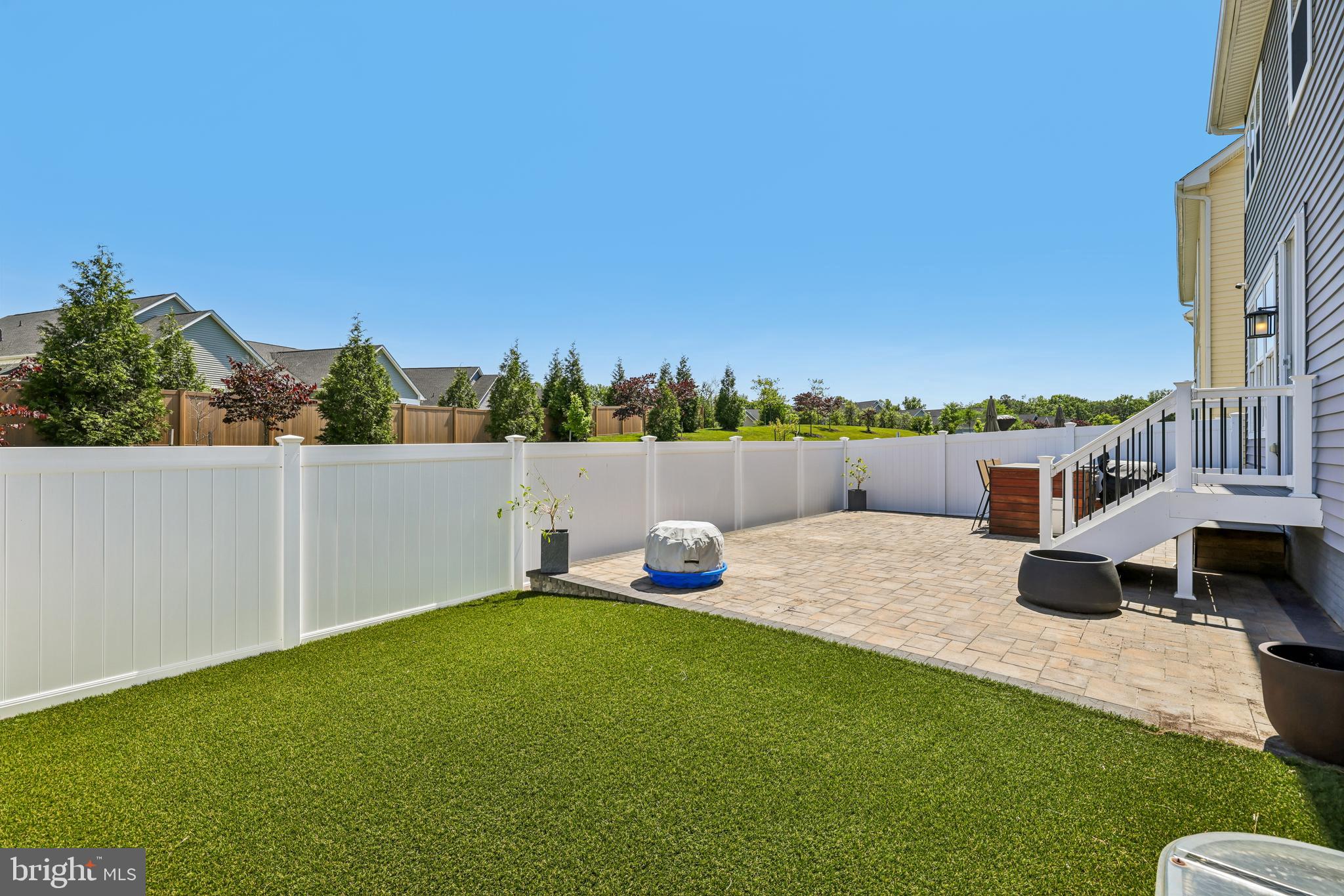 TWO RIVERS - Residential