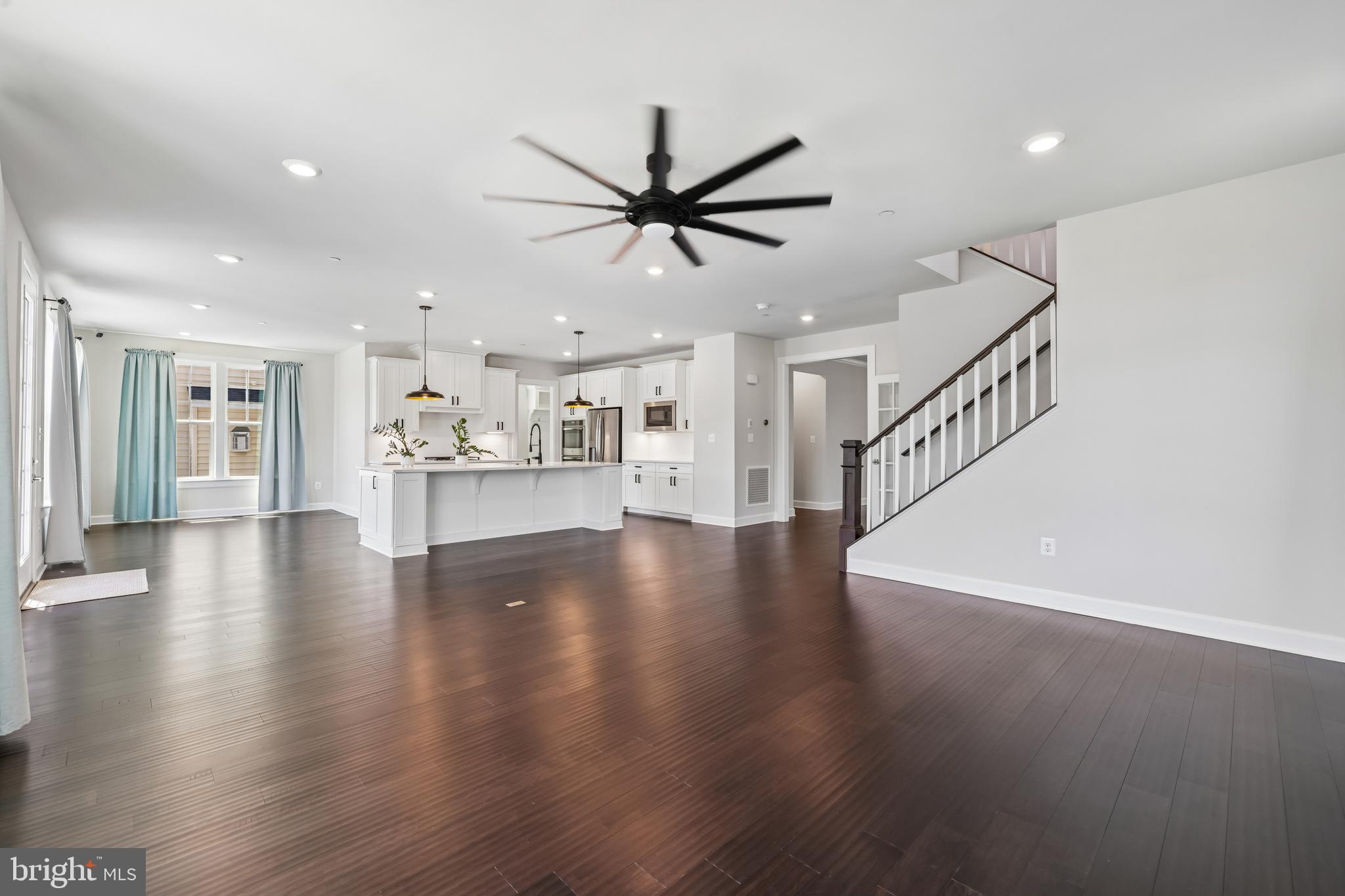 TWO RIVERS - Residential