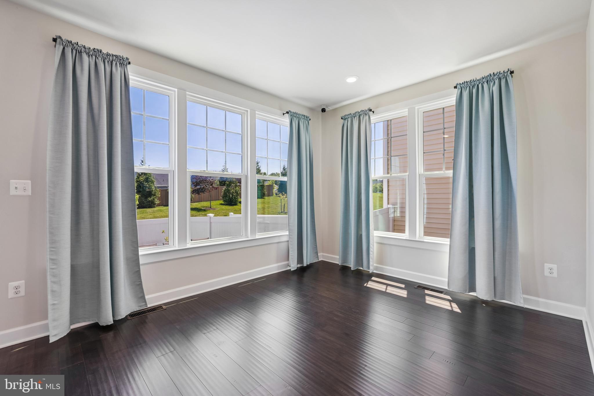 TWO RIVERS - Residential