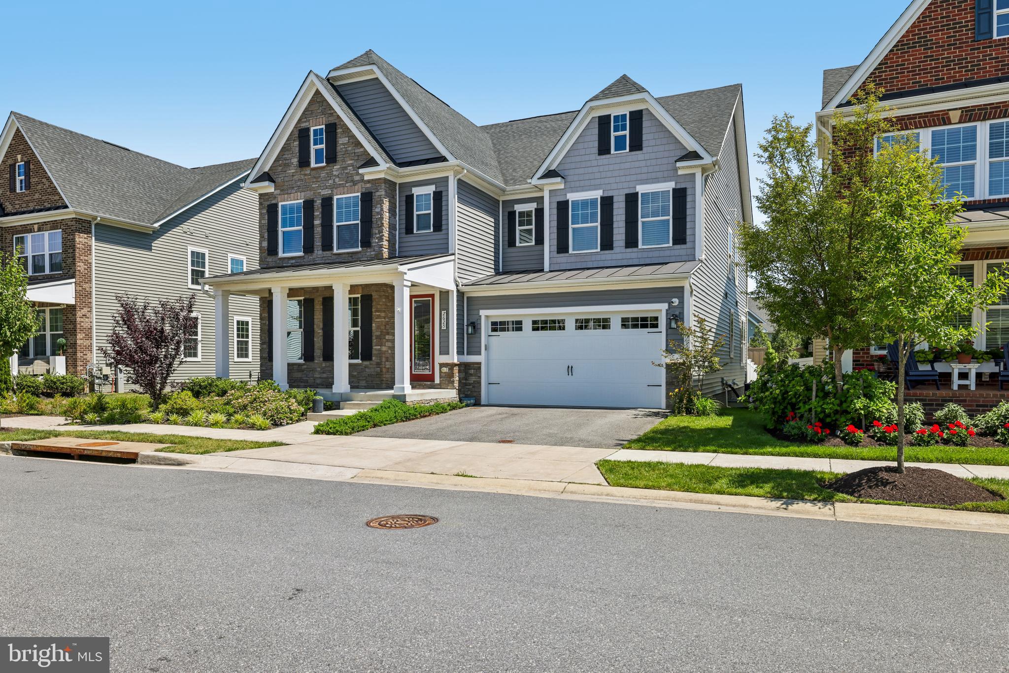 TWO RIVERS - Residential