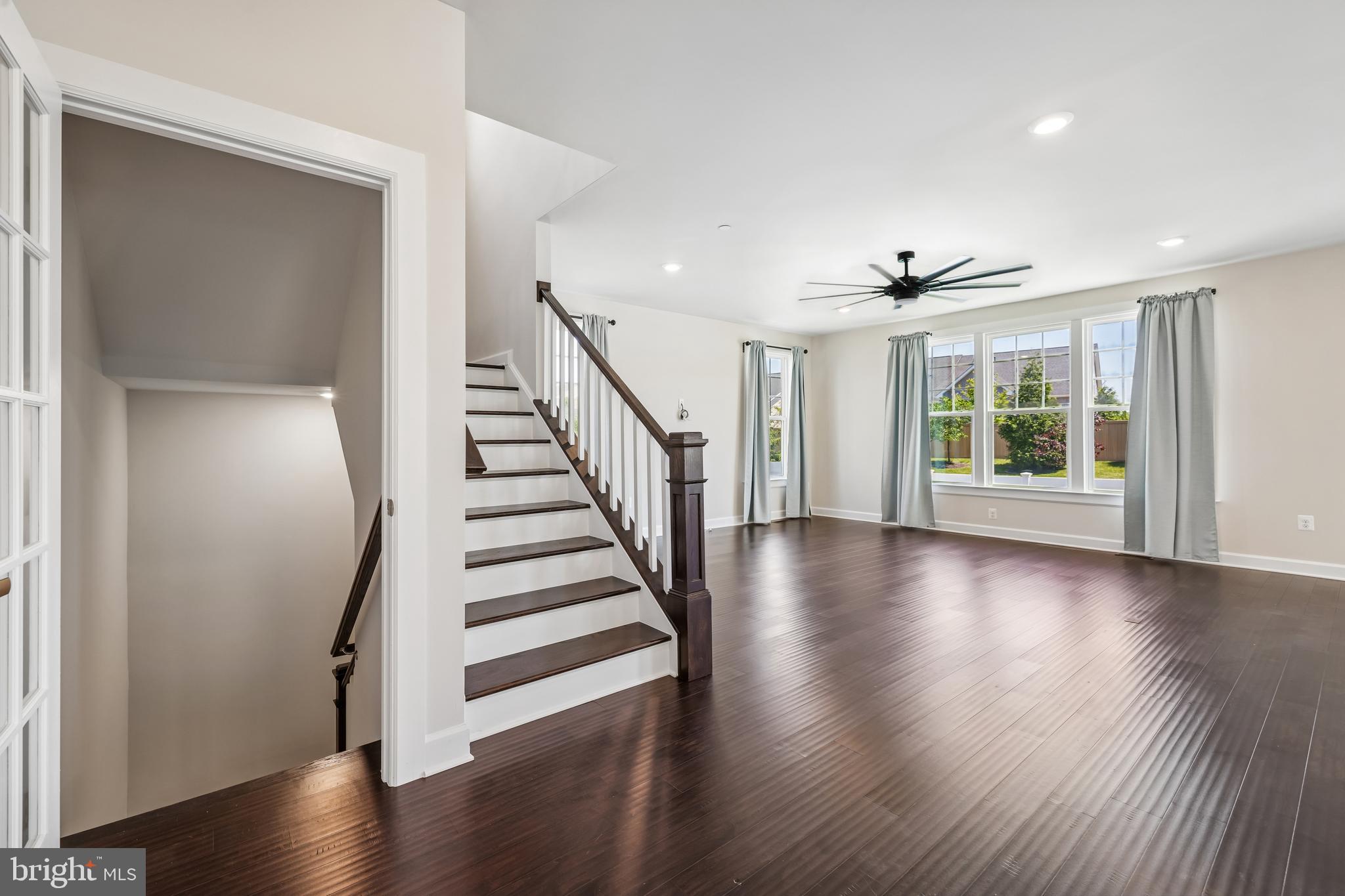 TWO RIVERS - Residential