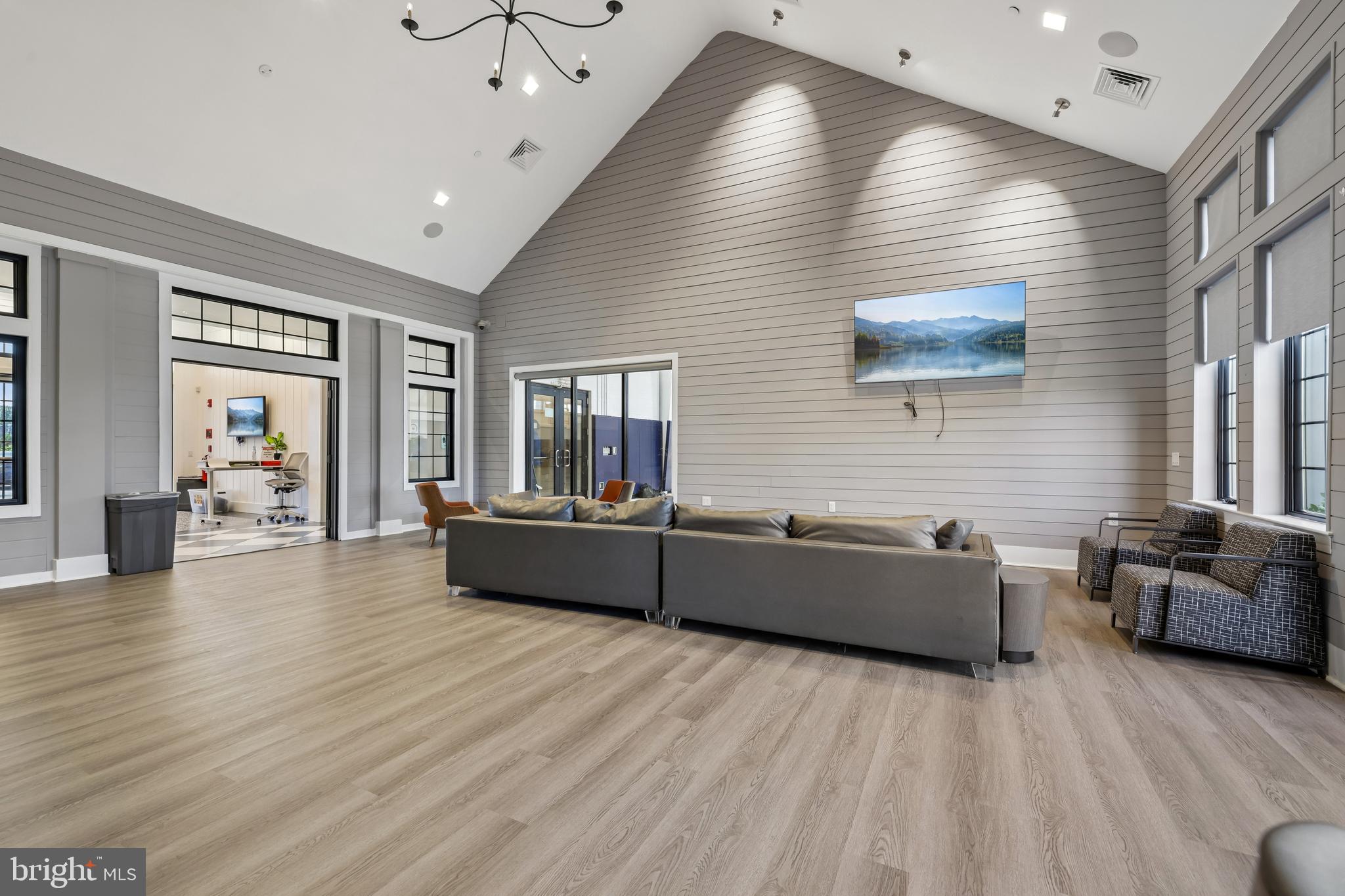 TWO RIVERS - Residential
