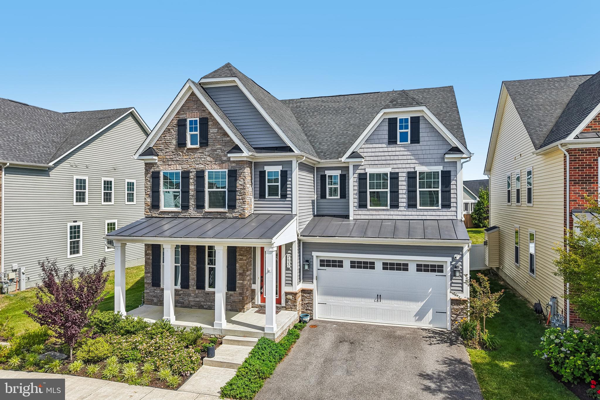 TWO RIVERS - Residential