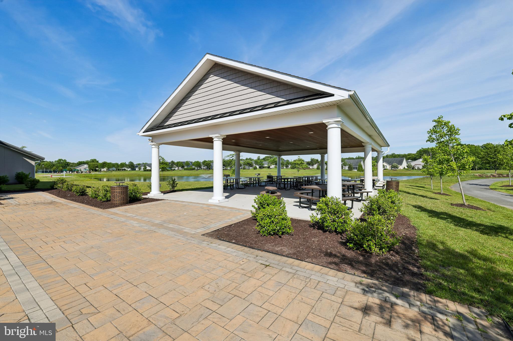 TWO RIVERS - Residential