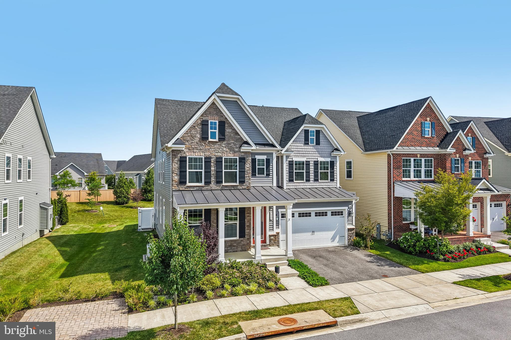 TWO RIVERS - Residential