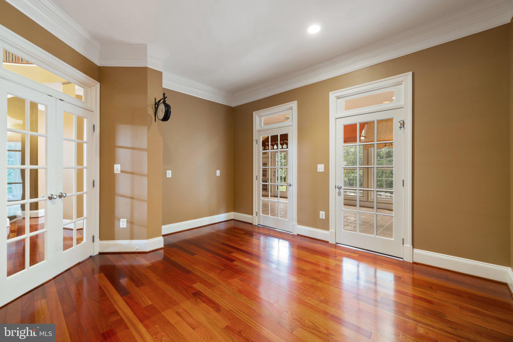 HEATHER KNOLLS - Residential
