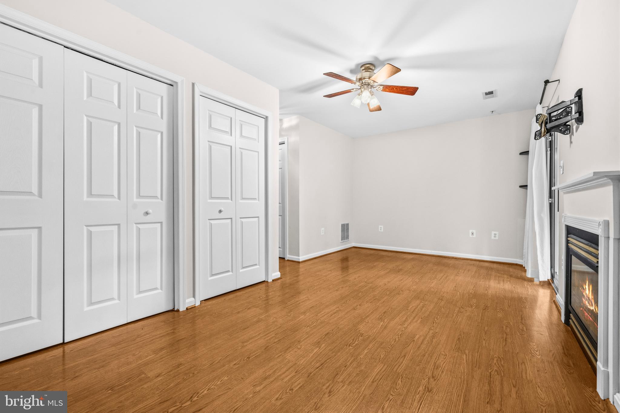 WHITTIER - Residential