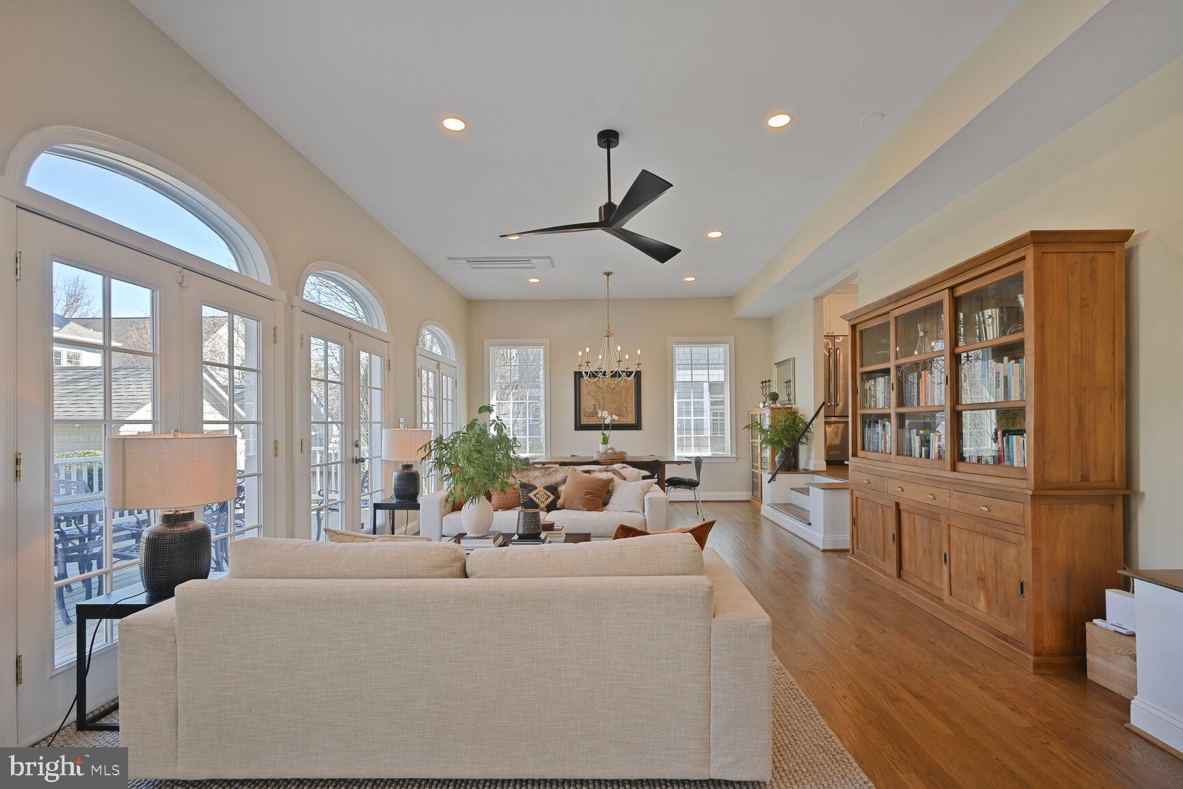 CHEVY CHASE - Residential