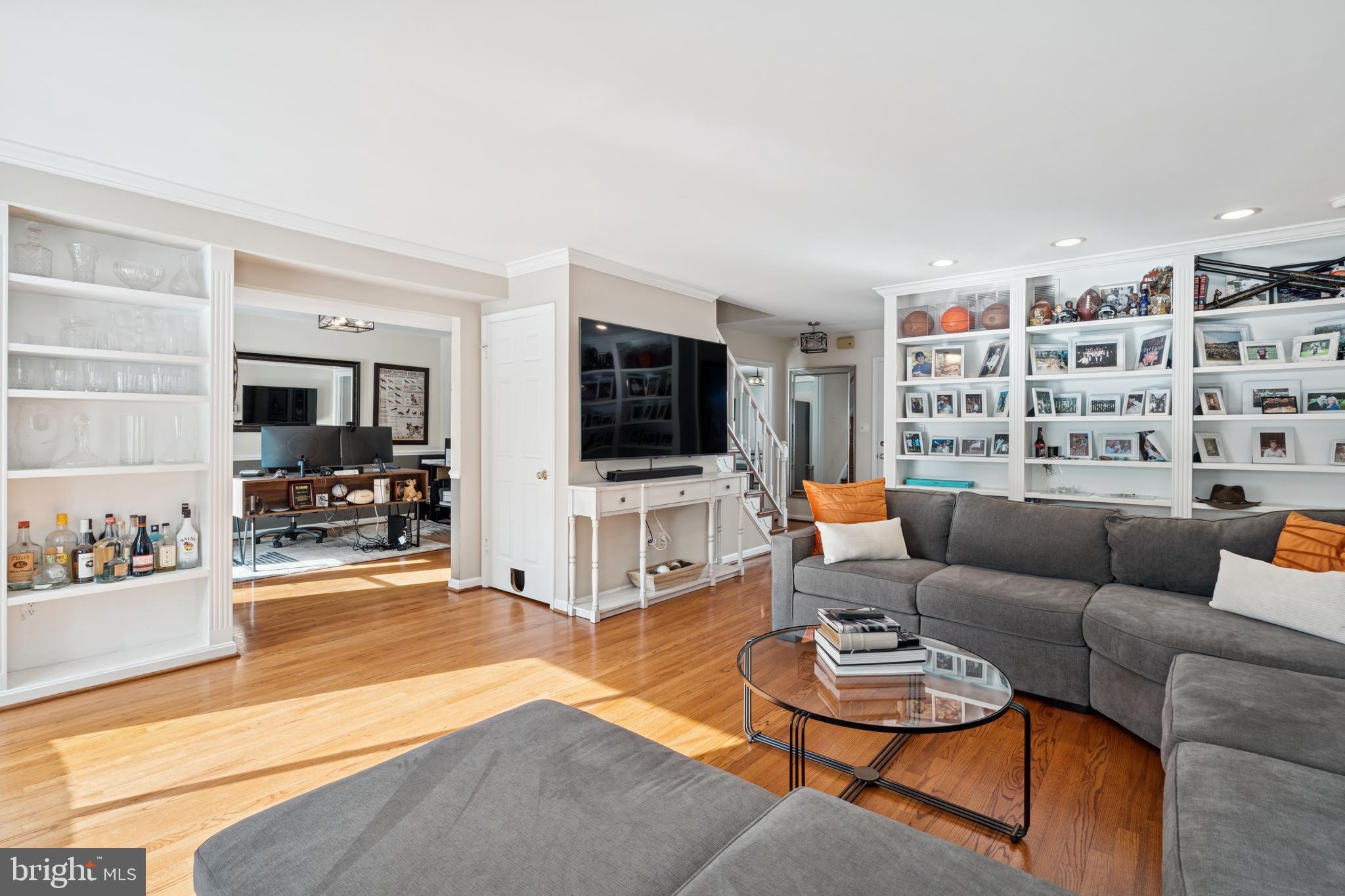 MAYS CHAPEL VILLAGE - Residential
