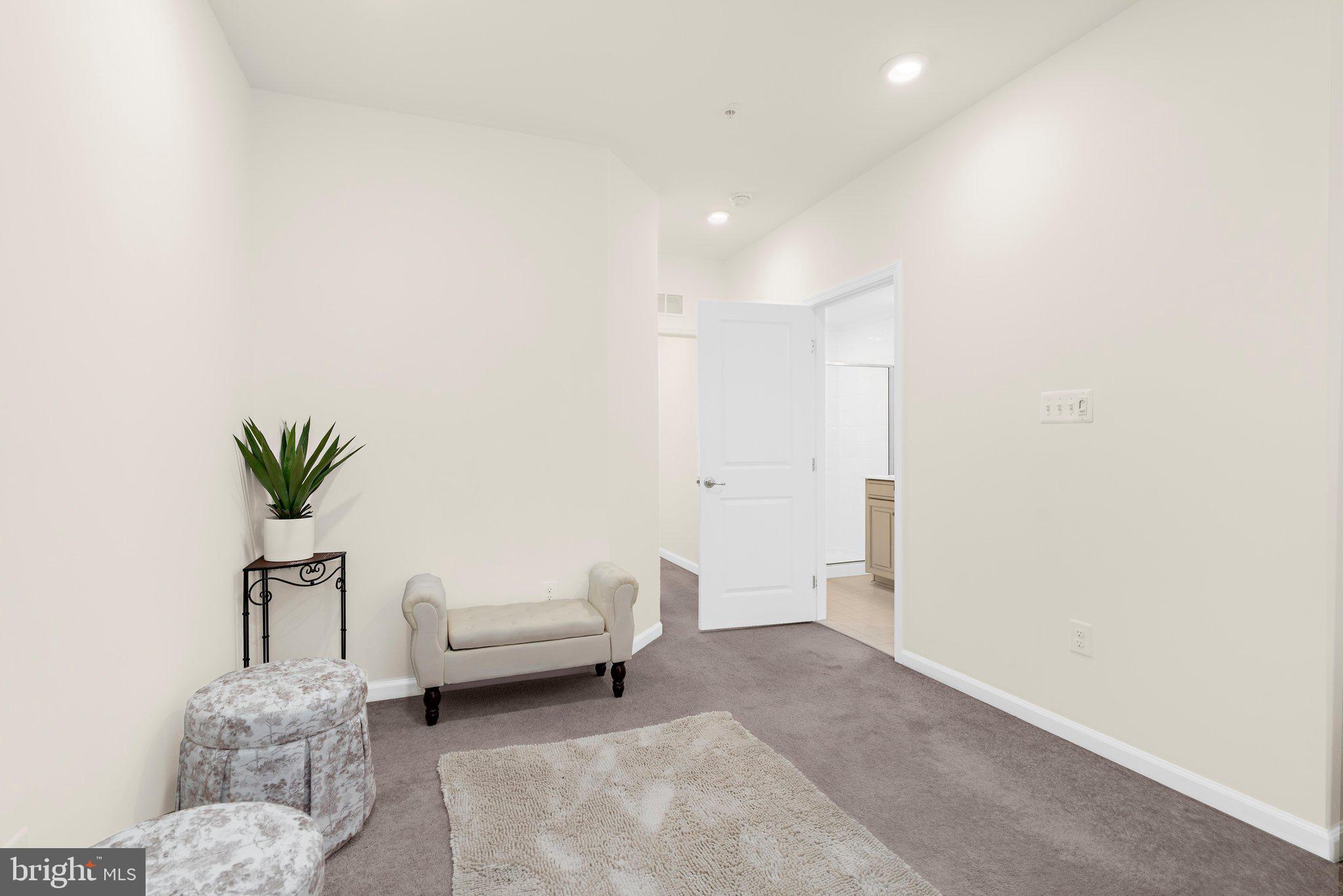 ORCHARD SQUARE - Residential