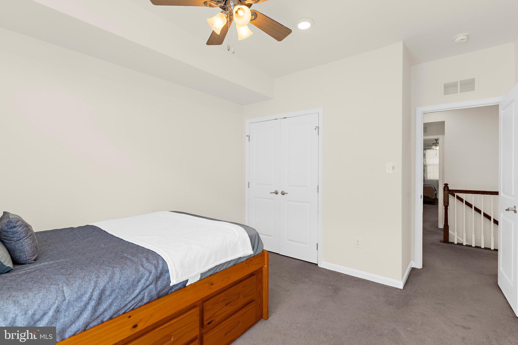 ORCHARD SQUARE - Residential