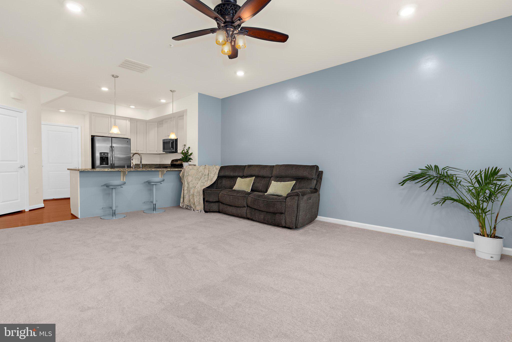 ORCHARD SQUARE - Residential